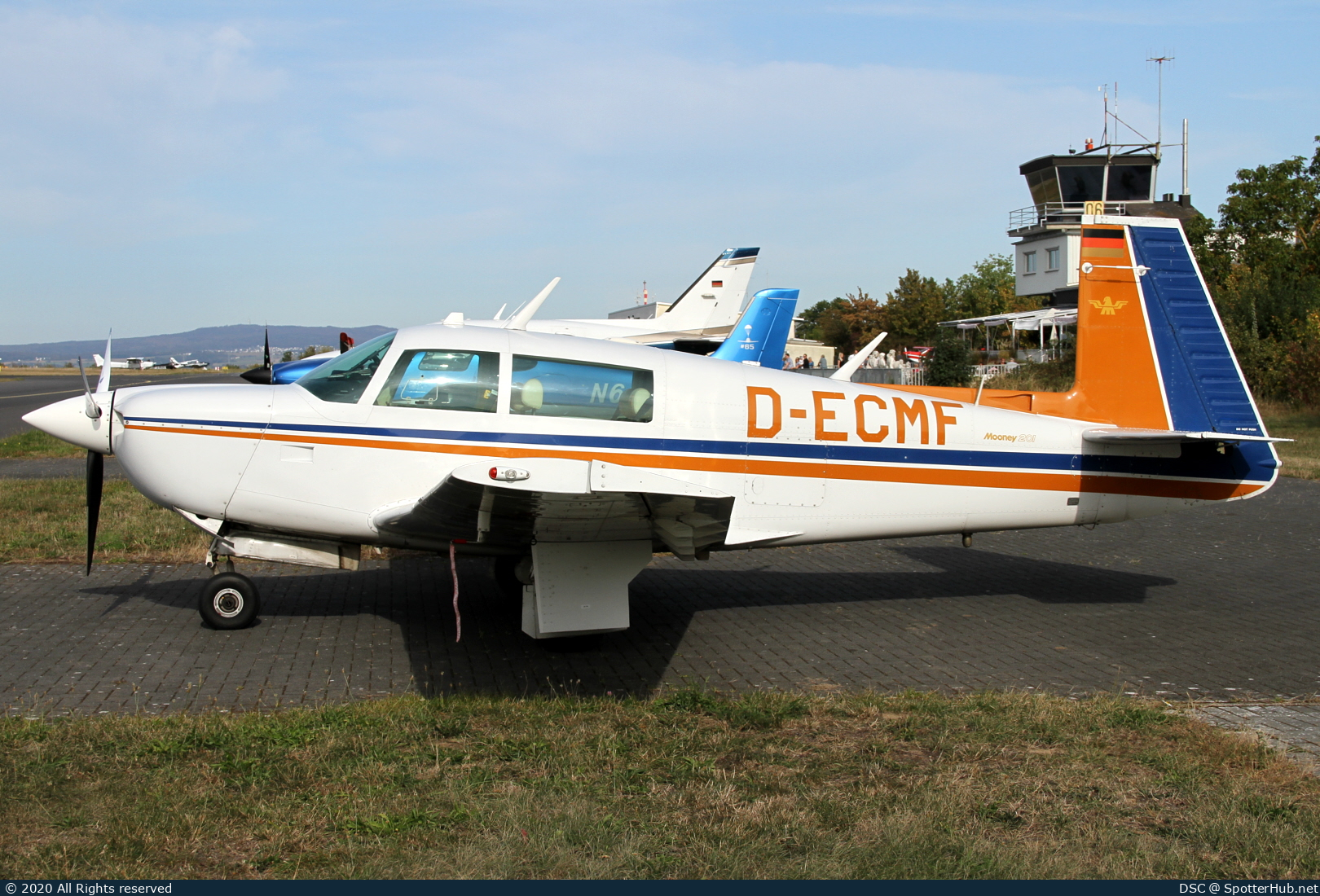 Photo of D-ECMF - Mooney M20J 201 operated by Private