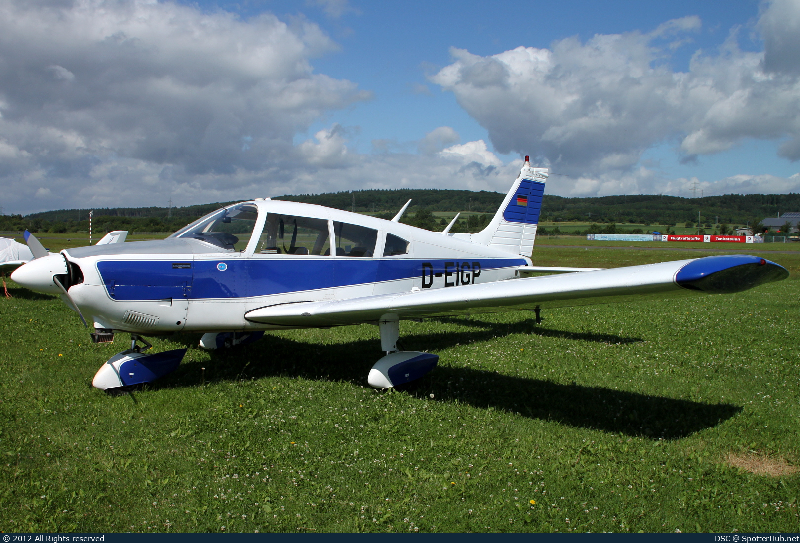 Photo of D-EIGP - Piper PA-28-180 Cherokee Challenger operated by Private