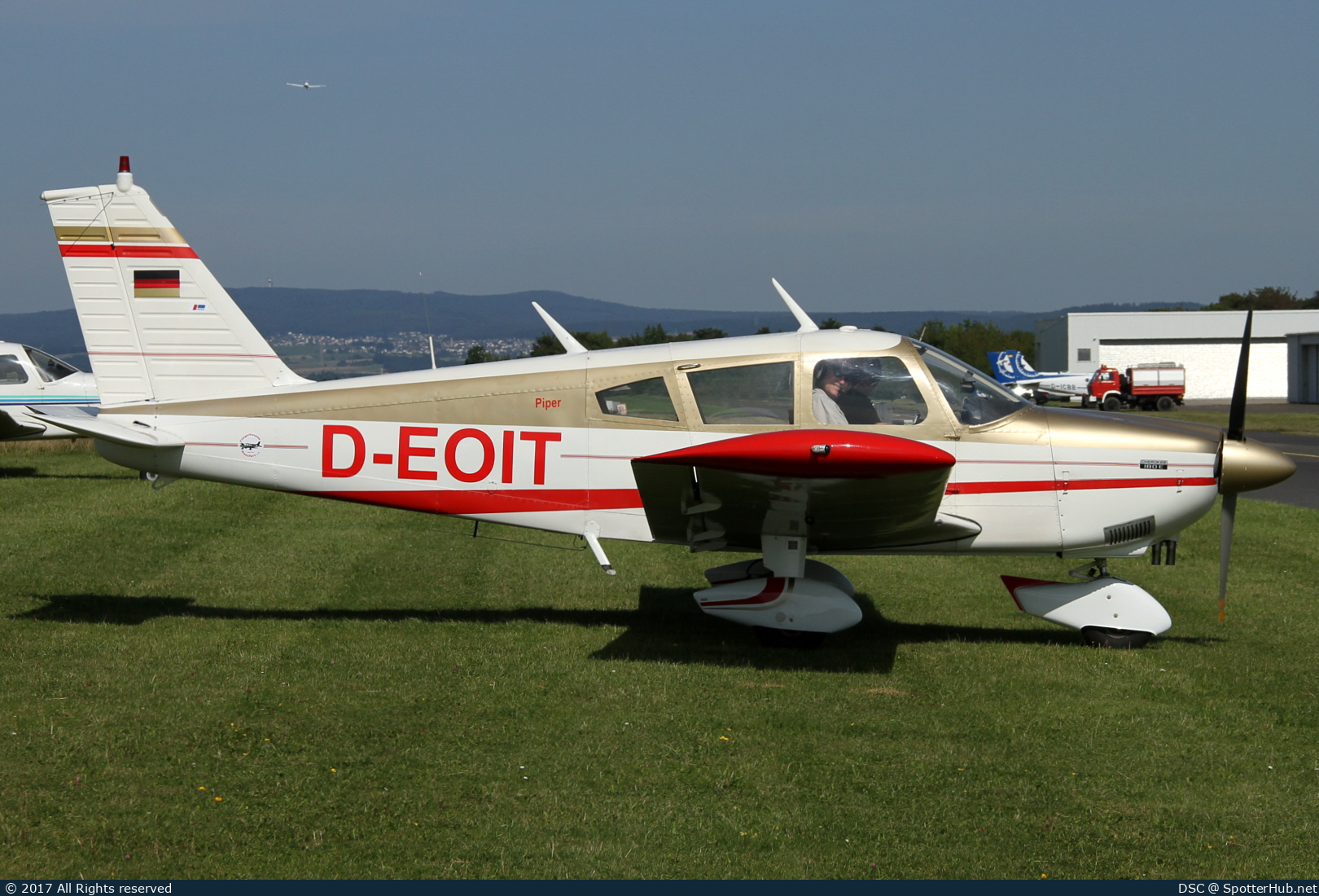 Photo of D-EOIT - Piper PA-28-180 Cherokee E operated by Private