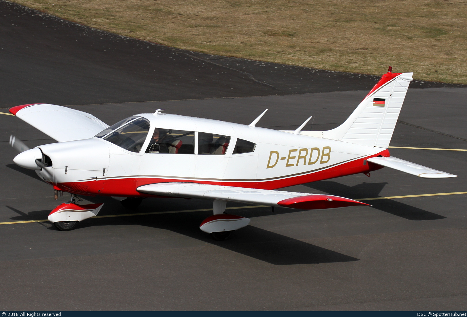 Photo of D-ERDB - Piper PA-28-180 Cherokee Challenger operated by Private