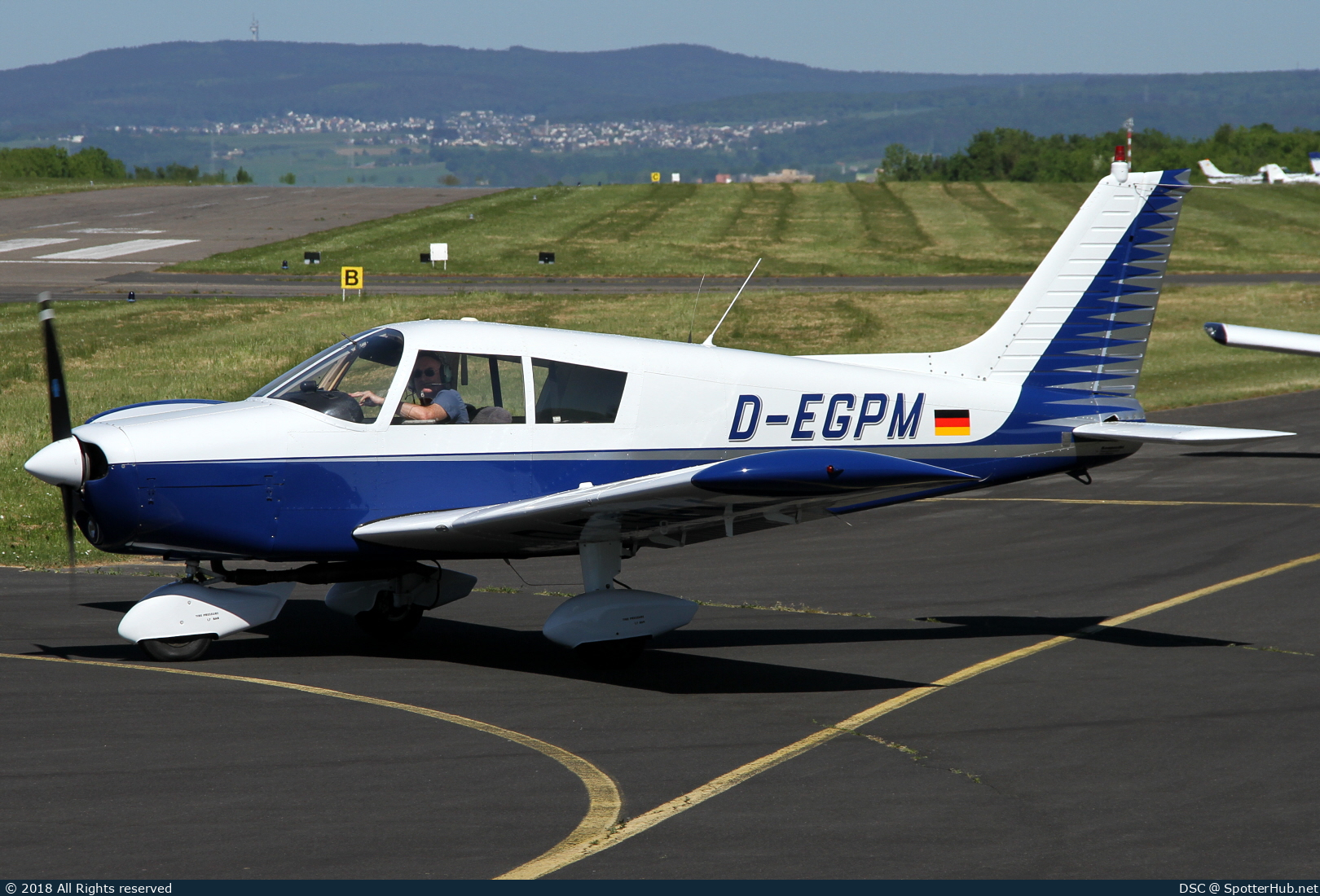 Photo of D-EGPM - Piper PA-28-140 Cherokee E operated by Private