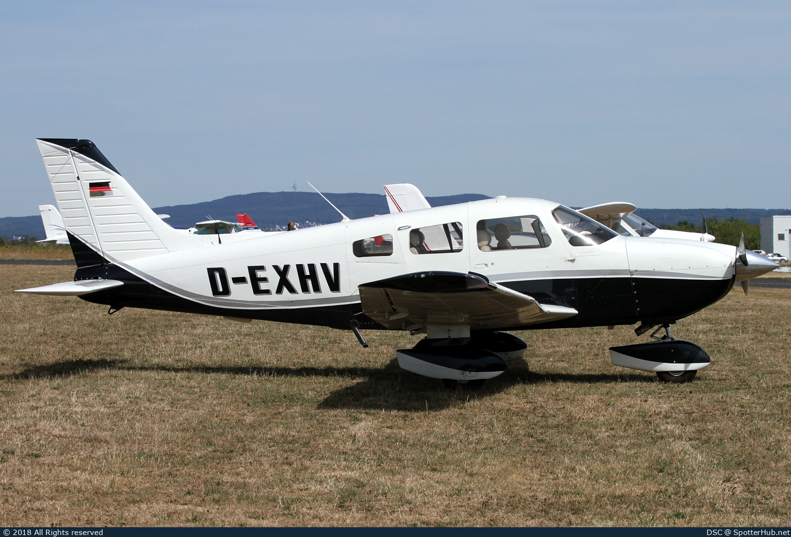Photo of D-EXHV - Piper PA-28-181 Archer III operated by Luftsportverein Rietberg