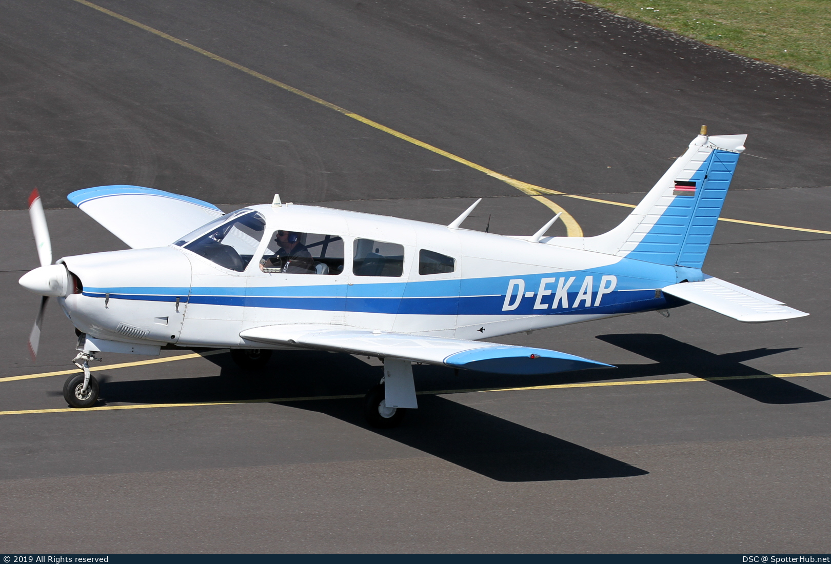 Photo of D-EKAP - Piper PA-28R-200 Cherokee Arrow II operated by Sportfluggruppe Rheine-Bentlage