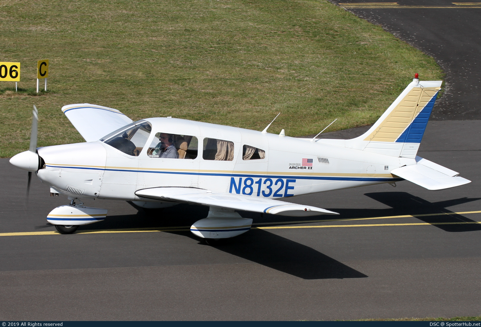 Photo of N8132E - Piper PA-28-181 Archer II operated by Private