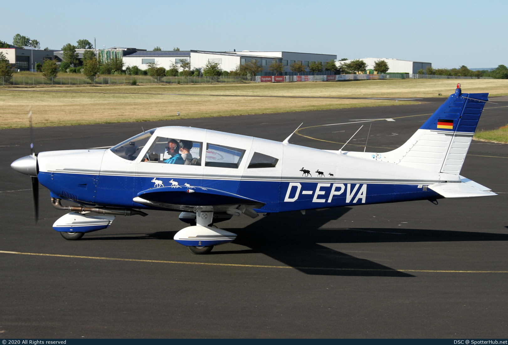 Photo of D-EPVA - Piper PA-28-180 Cherokee Challenger operated by Private