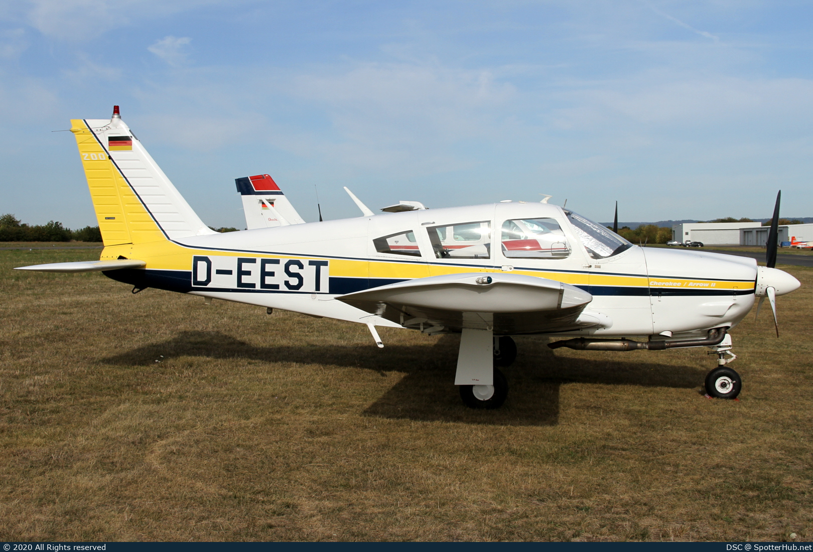 Photo of D-EEST - Piper PA-28R-200 Cherokee Arrow II operated by Private