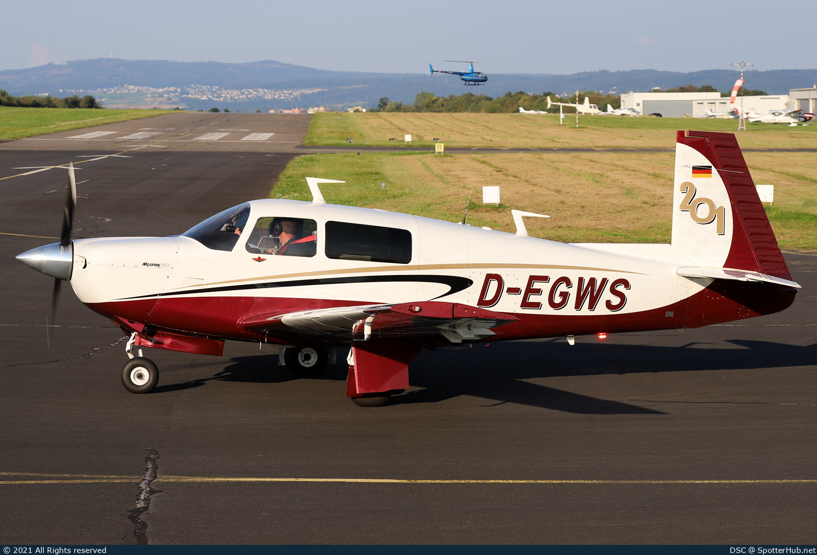 Photo of D-EGWS - Mooney M20J 201 operated by Private