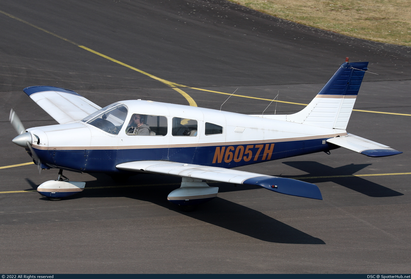 Photo of N6057H - Piper PA-28-161 Warrior II operated by Private