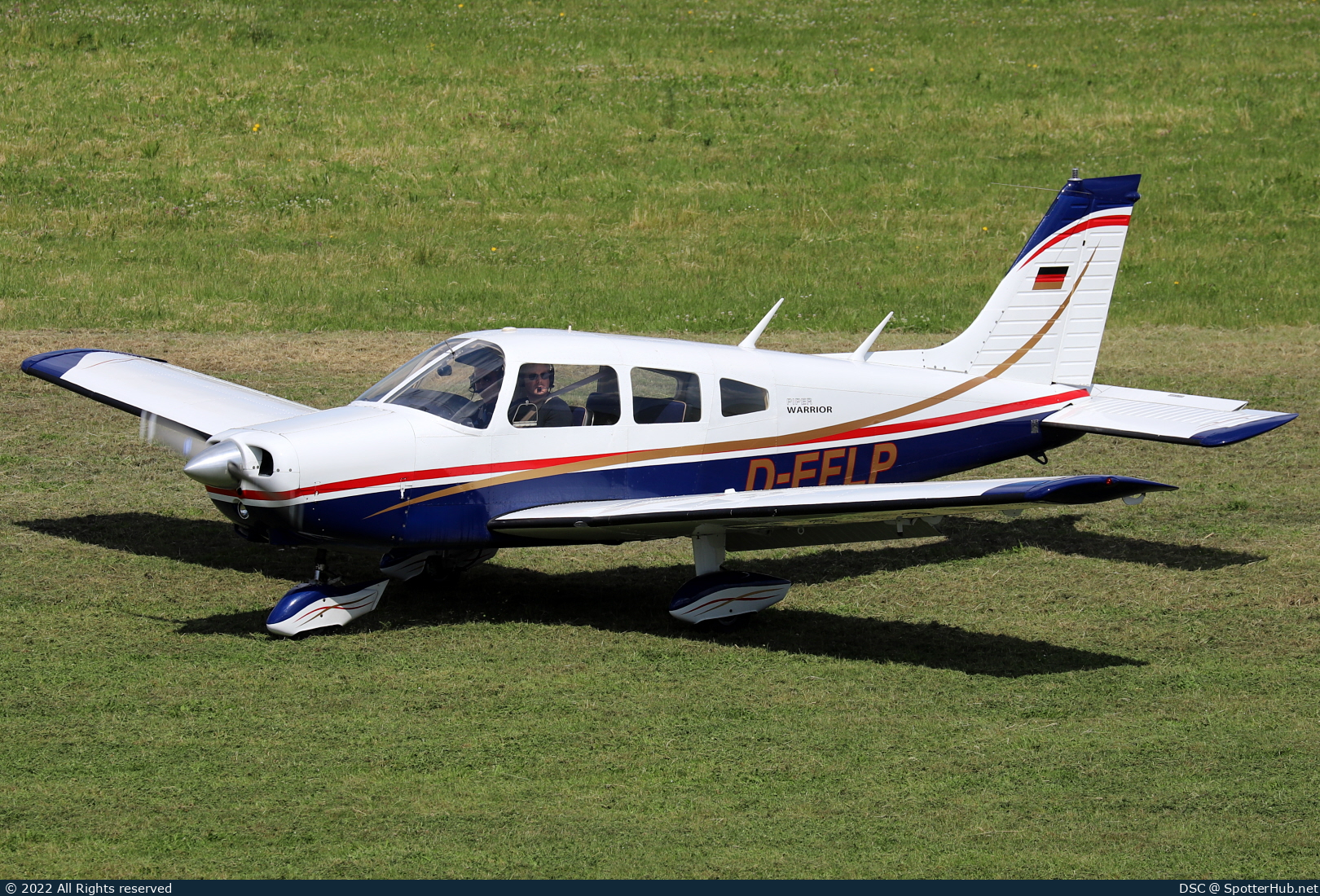 Photo of D-EFLP - Piper PA-28-151 Cherokee Warrior operated by Flugausbildungszentrum Dortmund