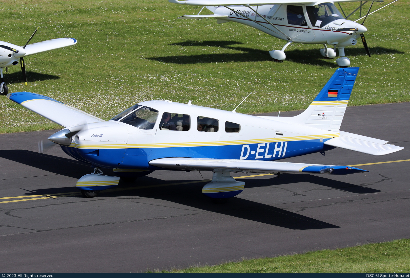 Photo of D-ELHI - Piper PA-28-181 Archer III operated by Private
