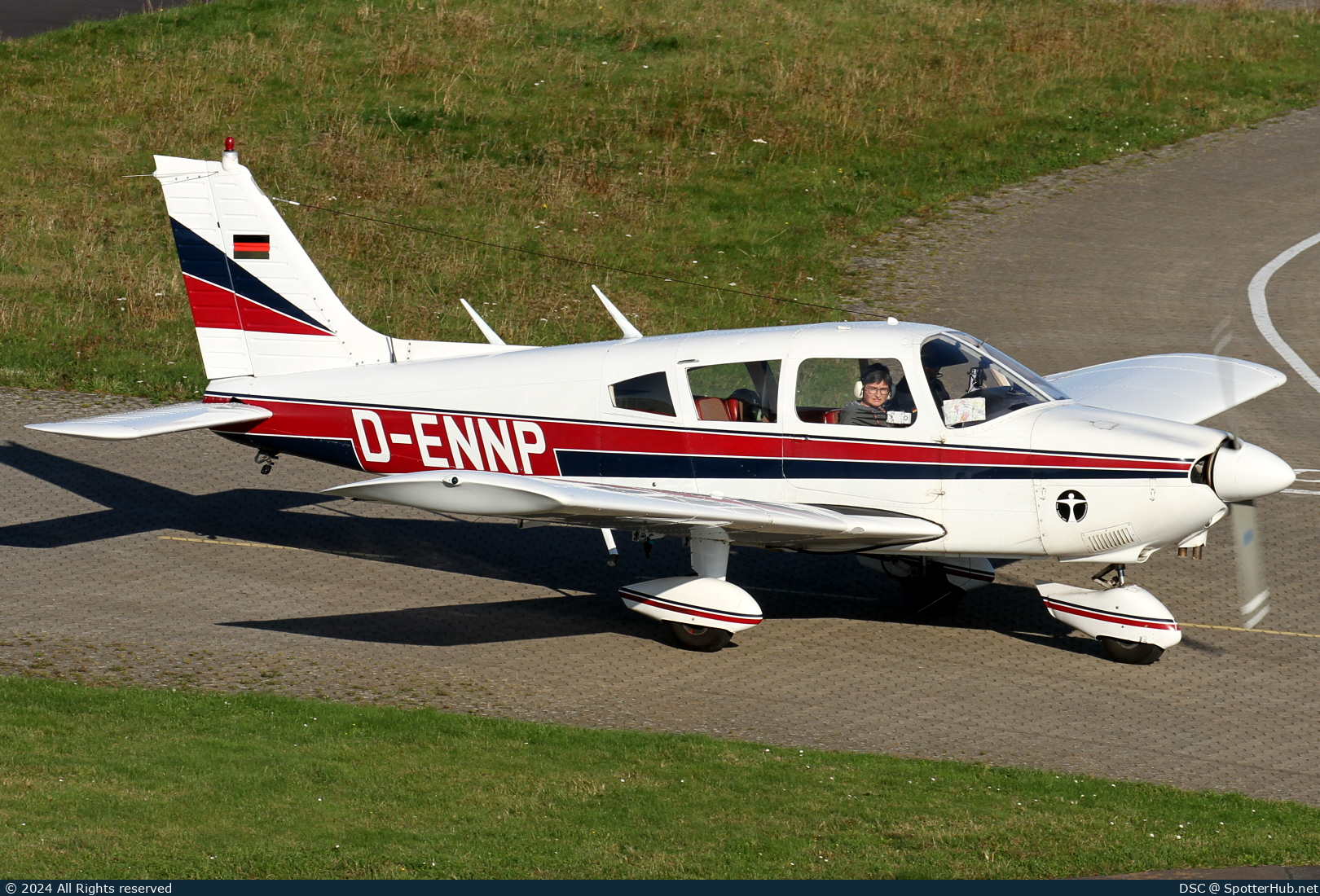 Photo of D-ENNP - Piper PA-28-180 Cherokee Challenger operated by Private