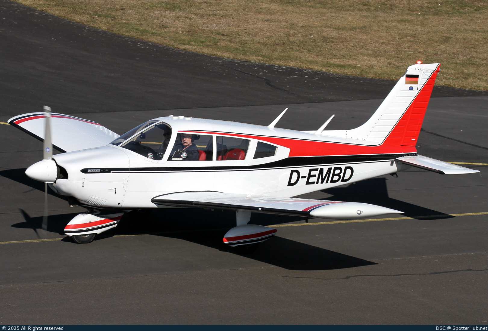 Photo of D-EMBD - Piper PA-28-180 Cherokee G operated by Private