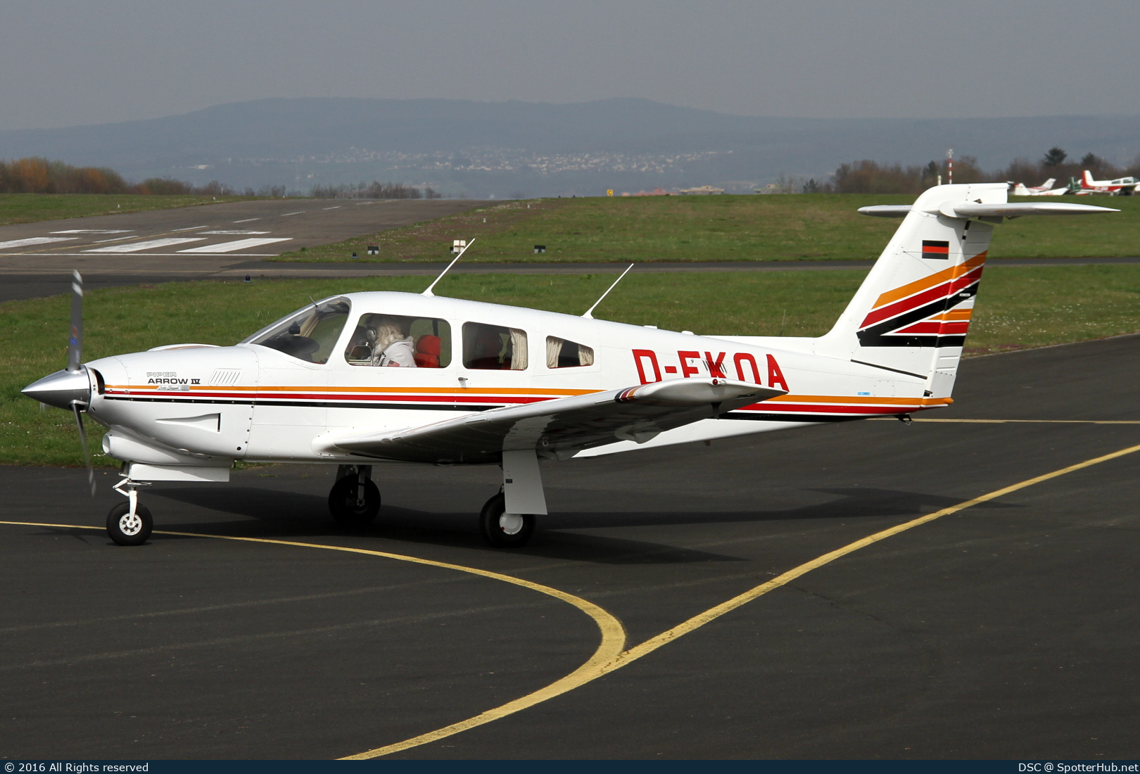 Photo of D-EKOA - Piper PA-28RT-201T Turbo Arrow IV operated by Private