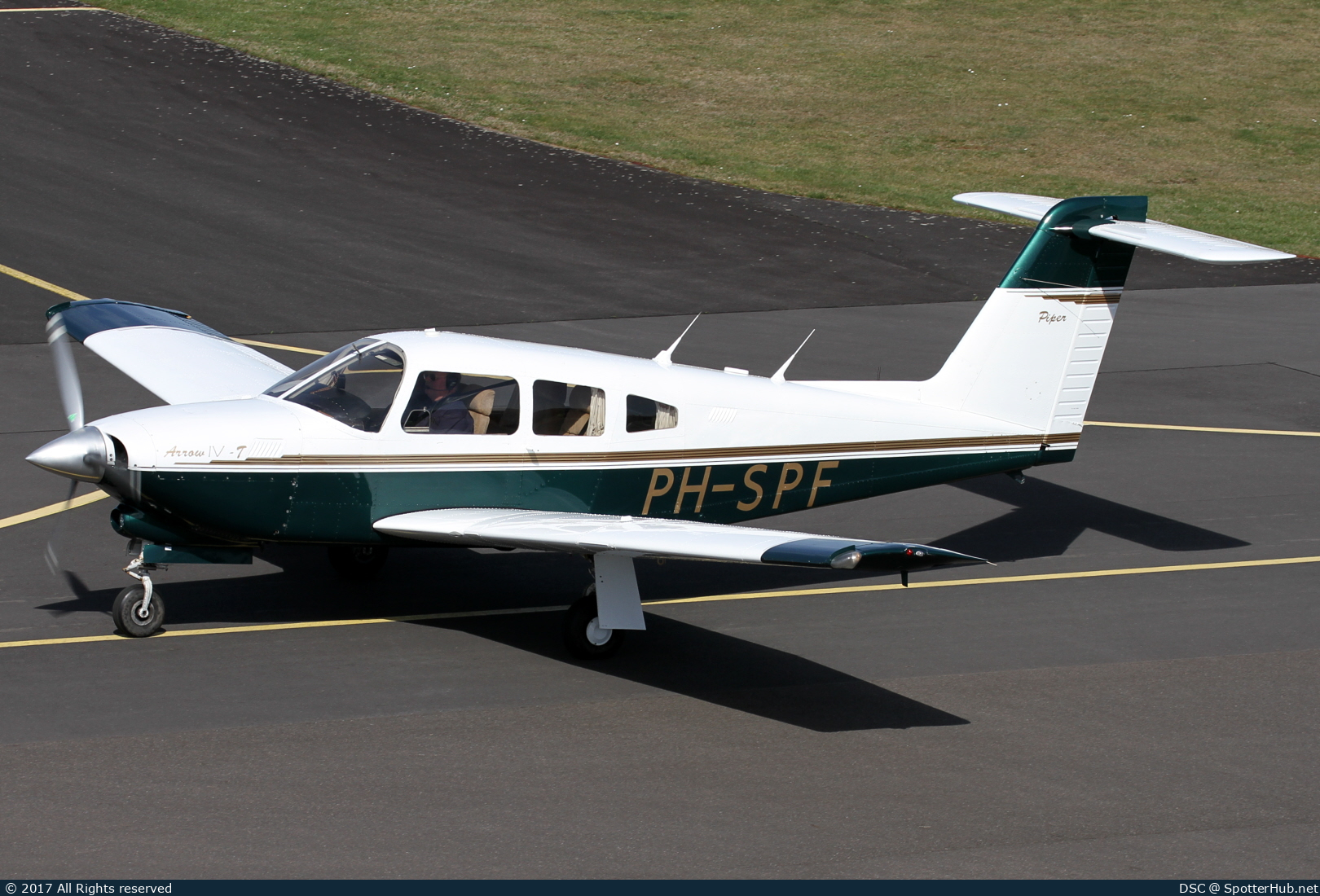 Photo of PH-SPF - Piper PA-28RT-201T Turbo Arrow IV operated by Private