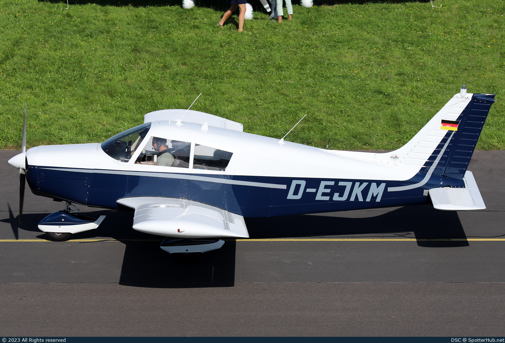 Photo of D-EJKM - Piper PA-28-140 Cherokee E operated by Private