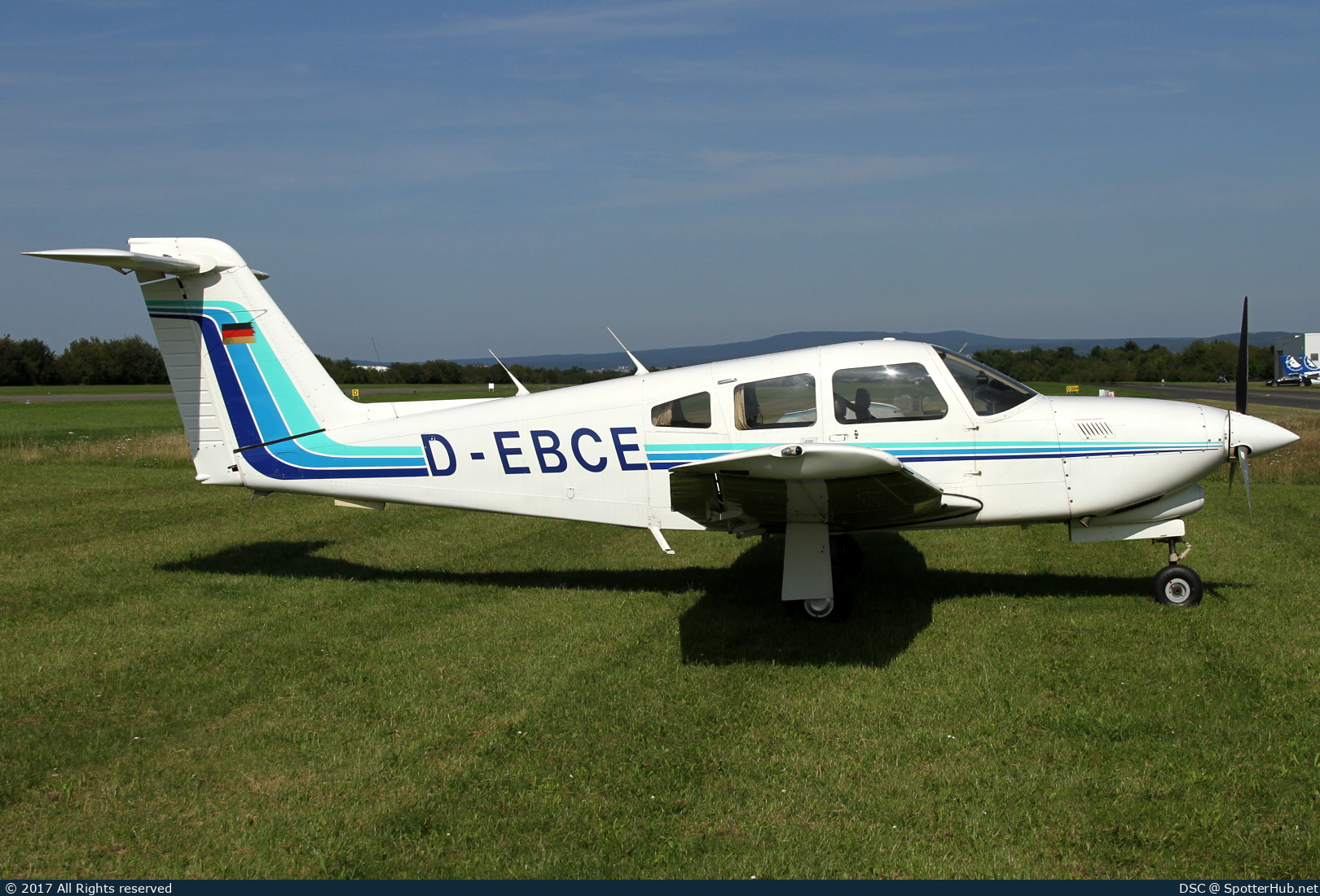 Photo of D-EBCE - Piper PA-28RT-201T Turbo Arrow IV operated by Private