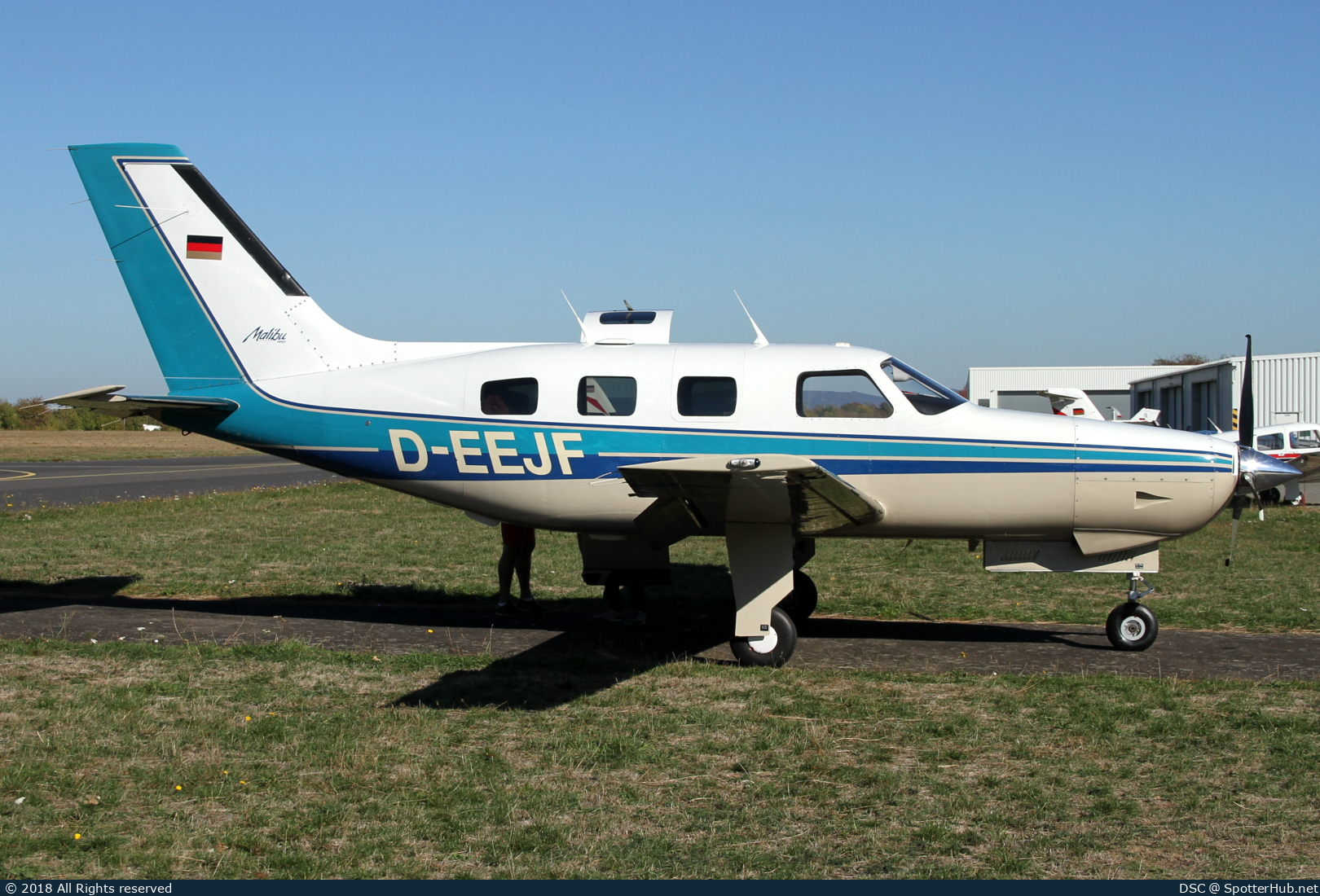 Photo of D-EEJF - Piper PA-46-310P Malibu operated by Private