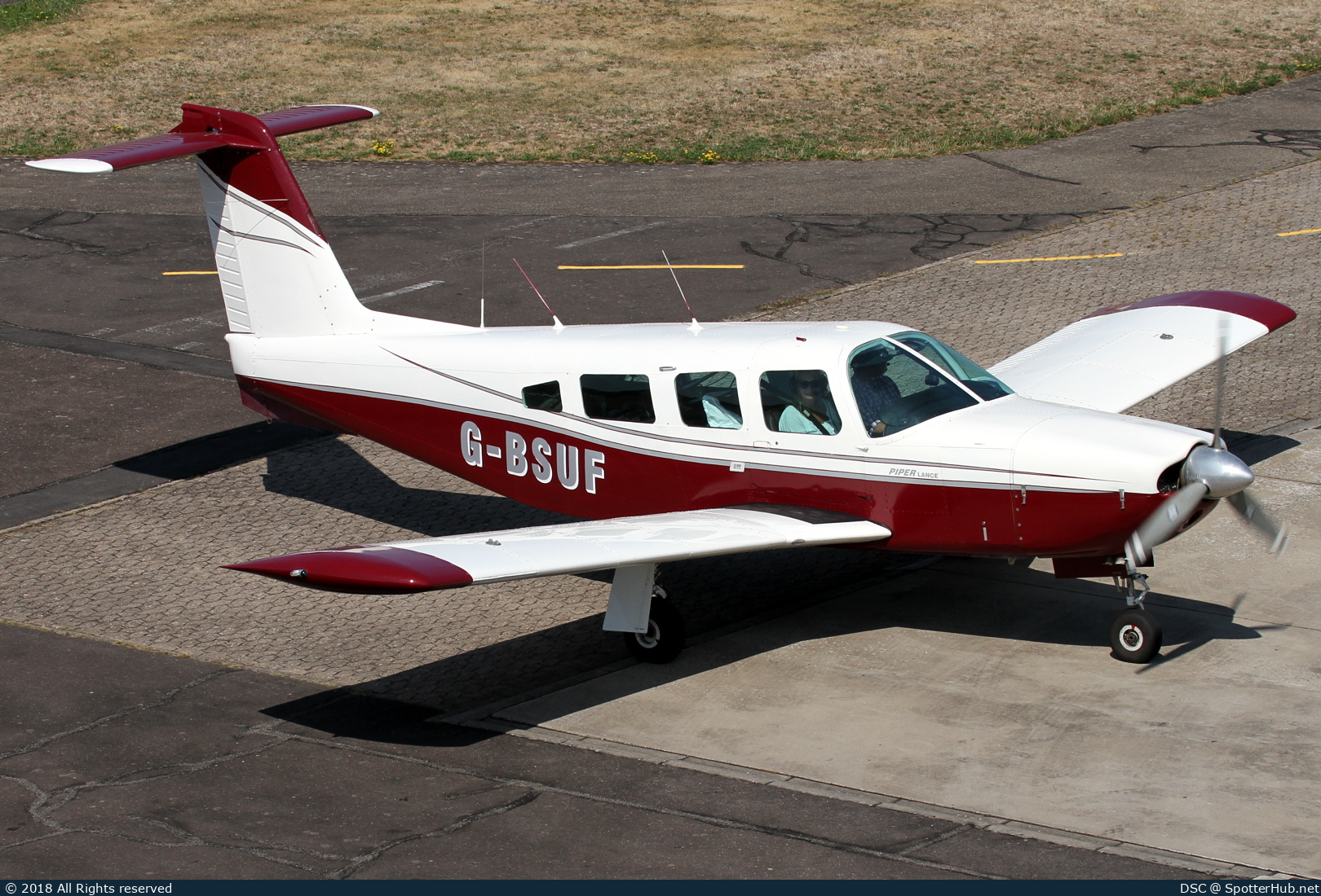 Photo of G-BSUF - Piper PA-32RT-300T Turbo Lance II operated by Private