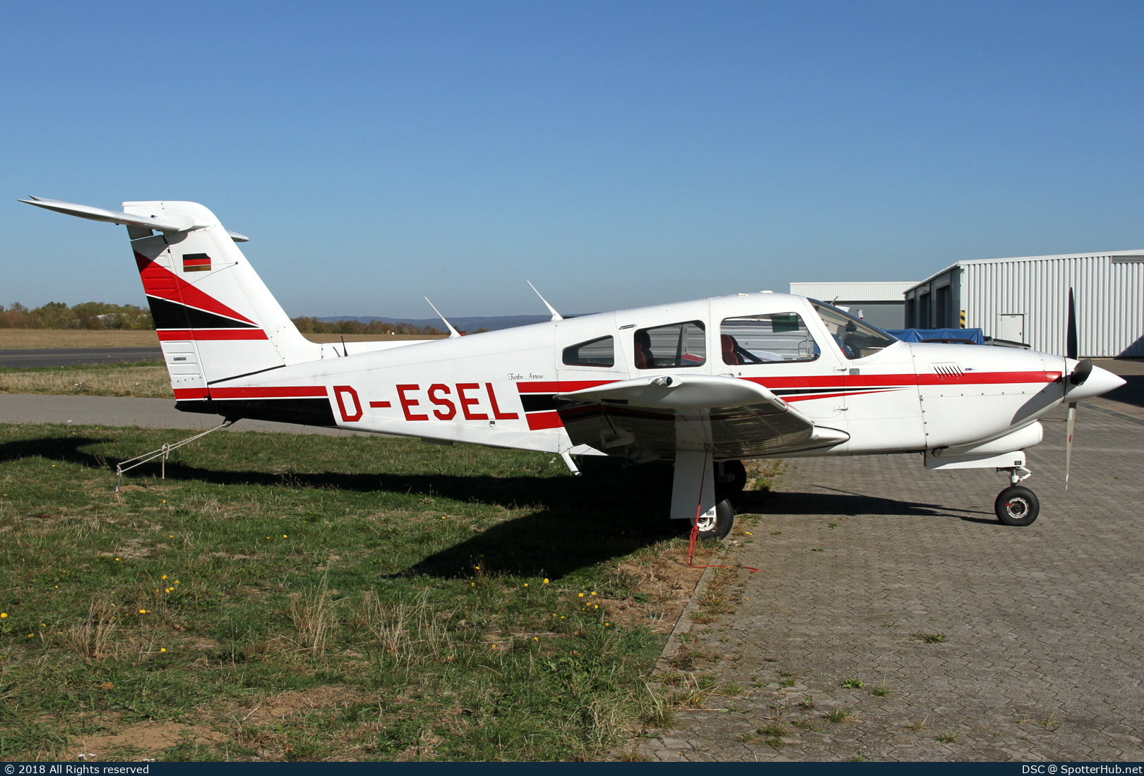 Photo of D-ESEL - Piper PA-28RT-201T Turbo Arrow IV operated by Private