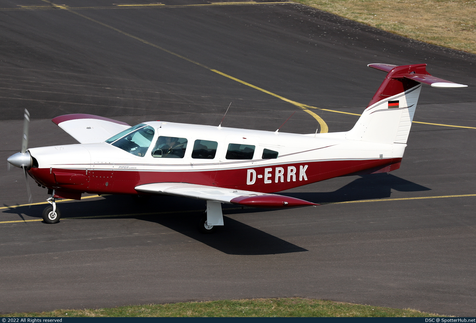 Photo of D-ERRK - Piper PA-32RT-300T Turbo Lance II operated by Private