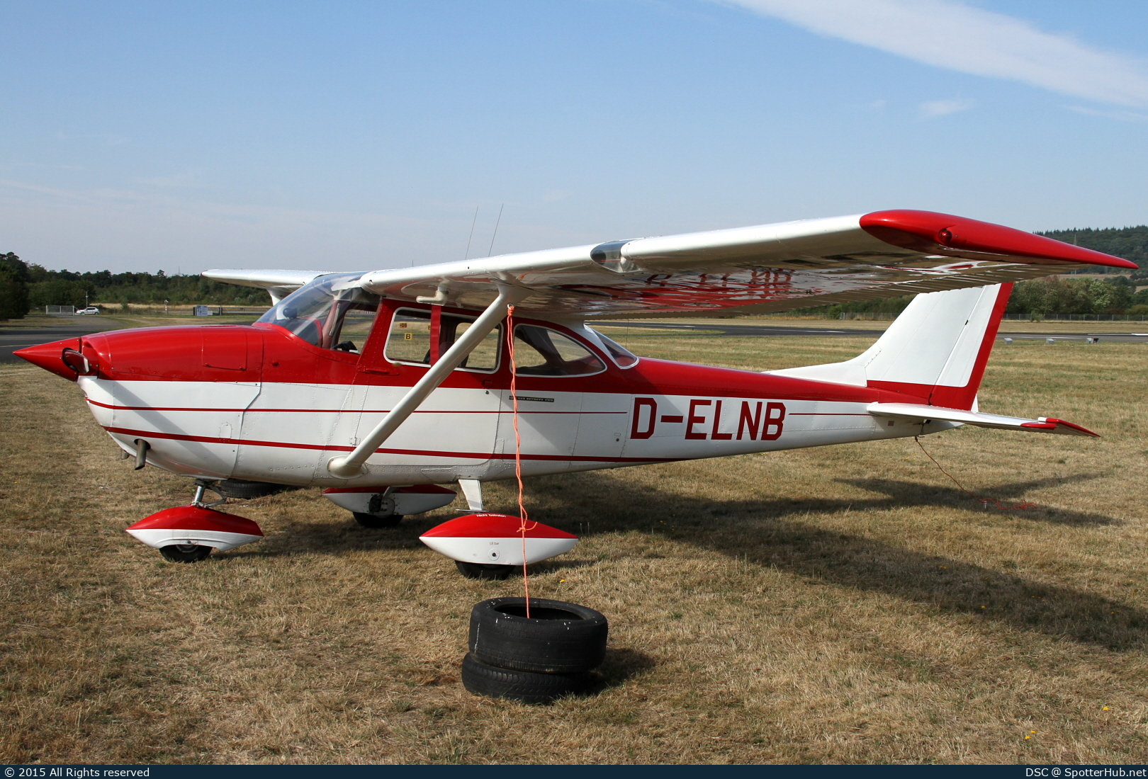 Photo of D-ELNB - Reims-Cessna F172H Skyhawk operated by Private