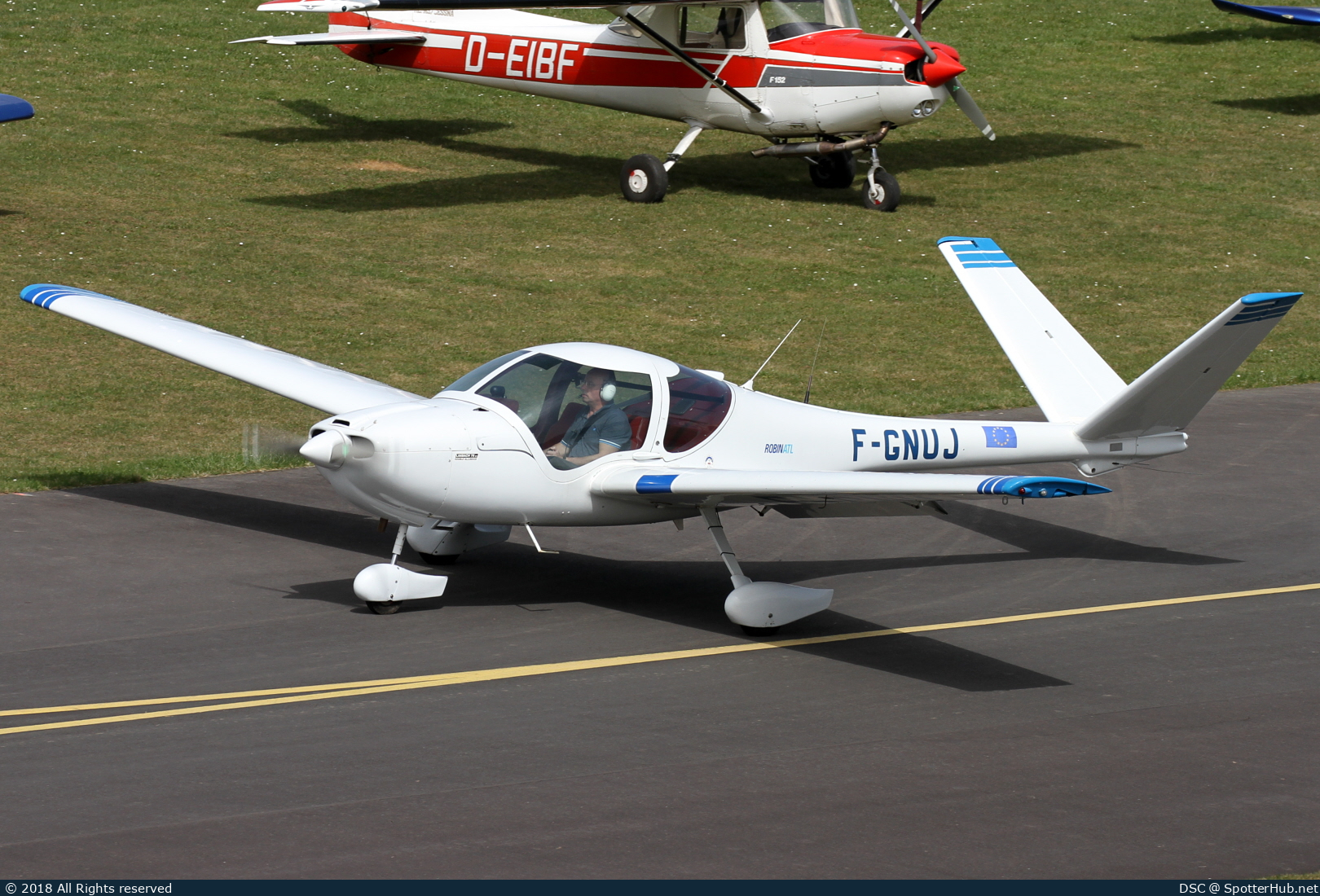 Photo of F-GNUJ - Robin ATL-L operated by Private