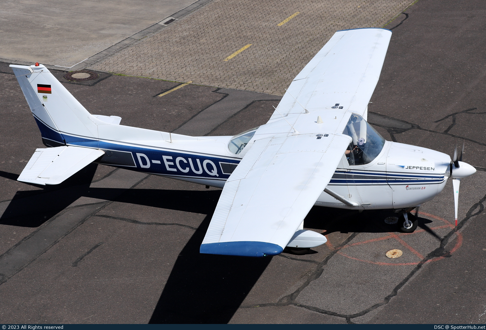 Photo of D-ECUQ - Reims-Cessna F172M Skyhawk operated by Motorfluggruppe Dinslaken Schwarze-Heide
