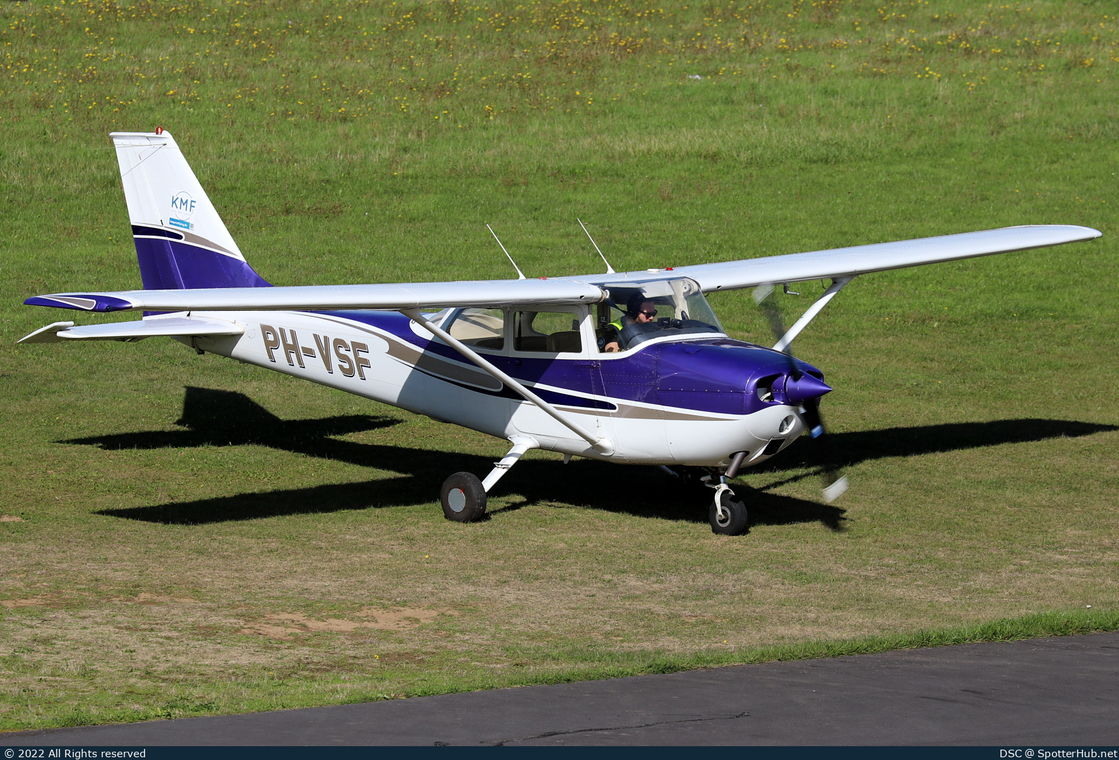 Photo of PH-VSF - Reims-Cessna F172L Skyhawk operated by Keep Me Flying