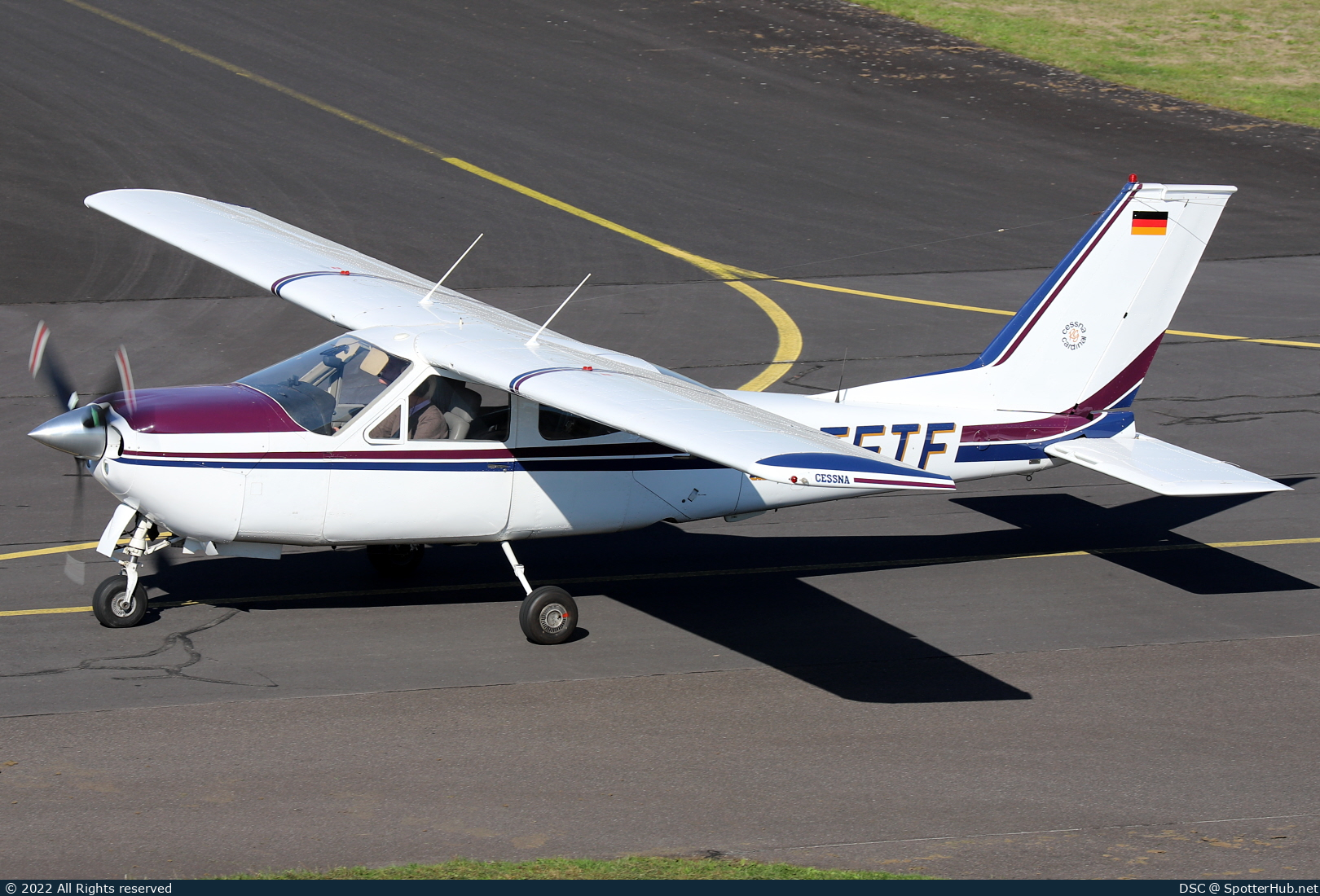 Photo of D-EETF - Reims-Cessna F177RG Cardinal RG operated by Private