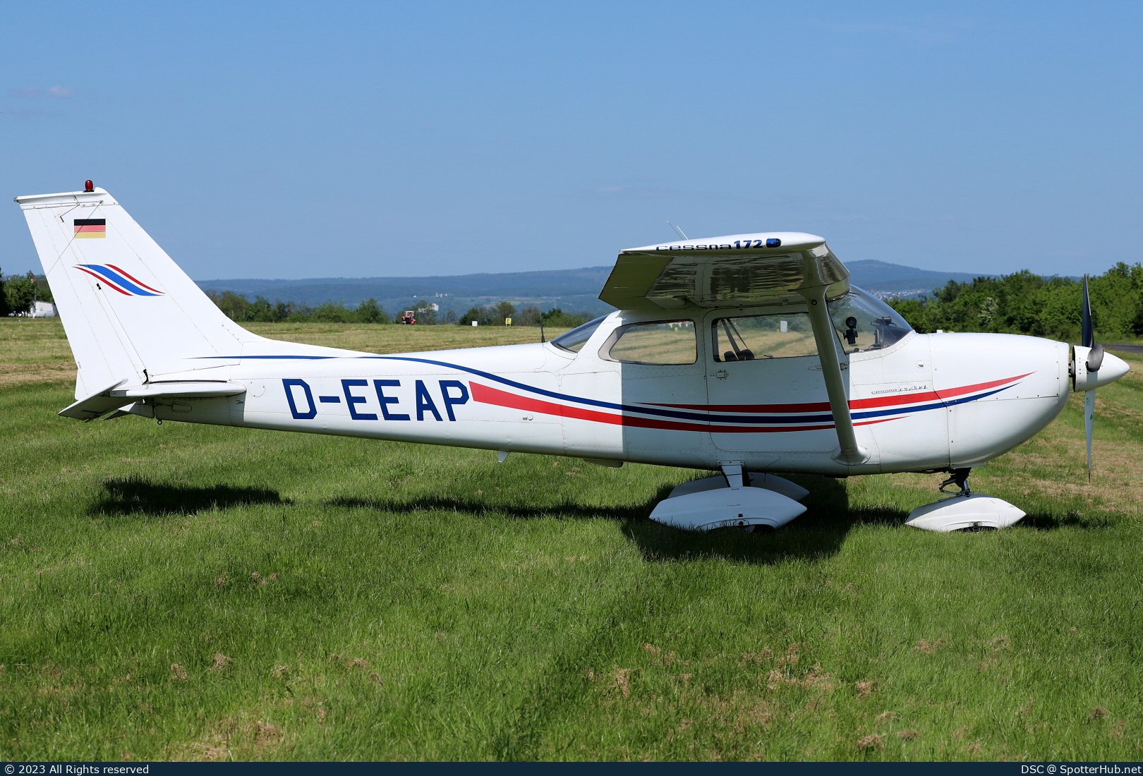 Photo of D-EEAP - Reims-Cessna FR172F Reims Rocket operated by Private