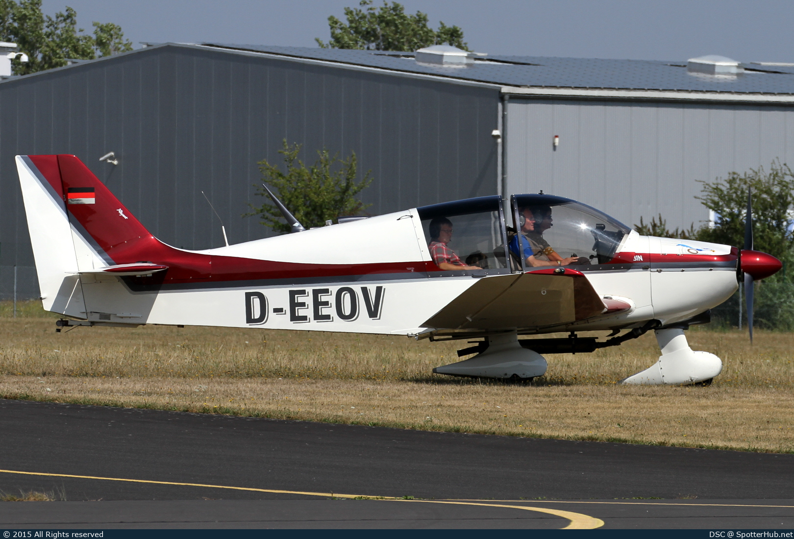 Photo of D-EEOV - Robin DR400/180 Régent operated by Private