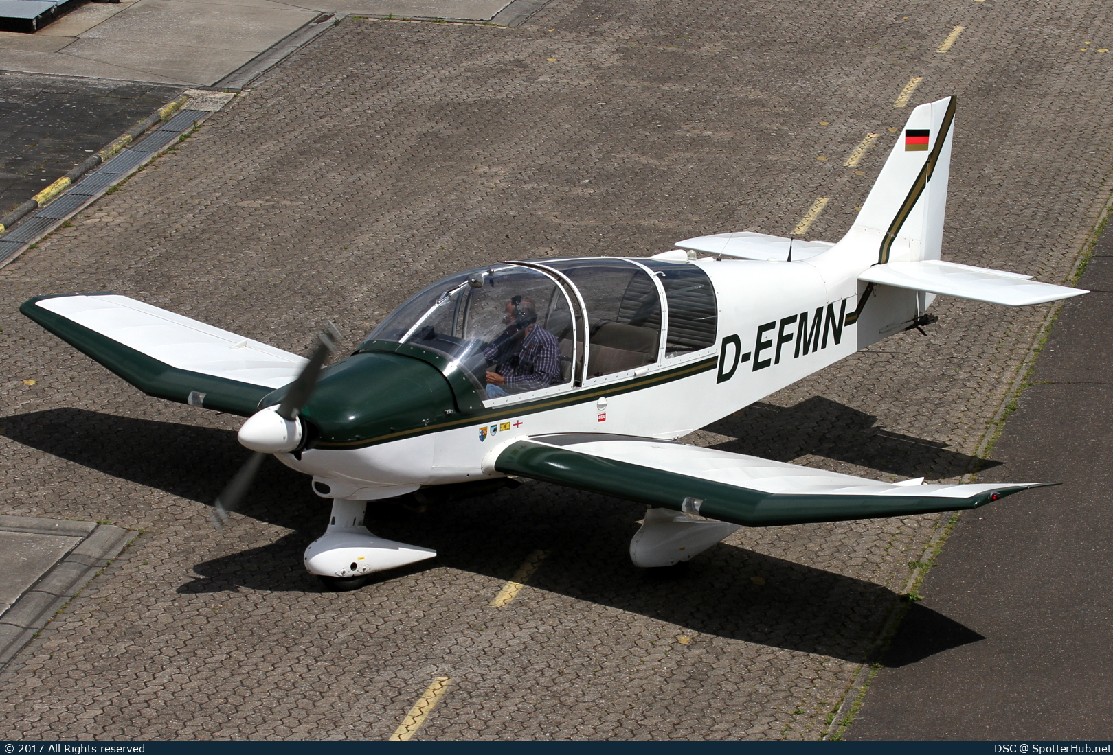 Photo of D-EFMN - Robin DR400/180R Remorqueur operated by Luftsportverein Neuwied
