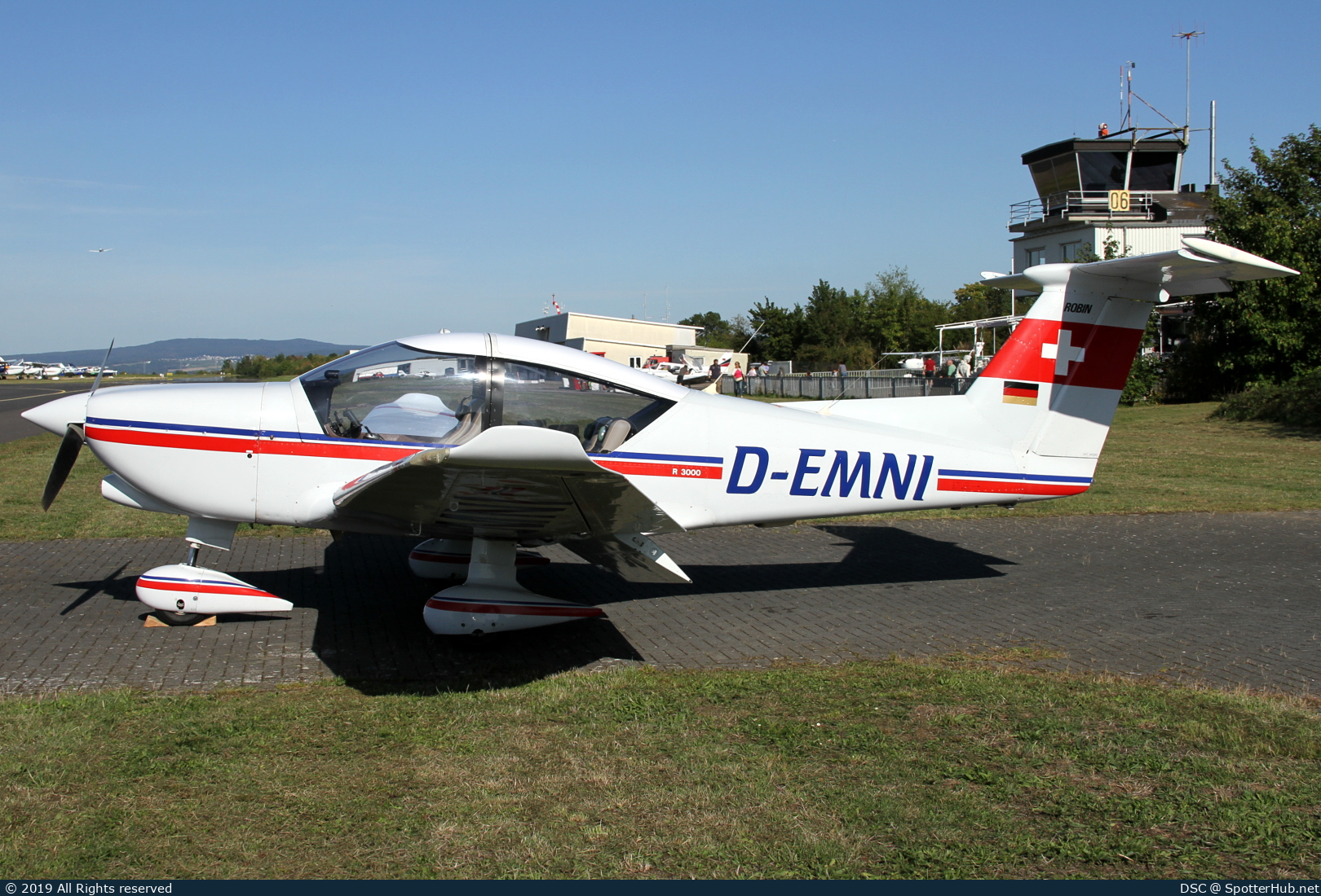 Photo of D-EMNI - Robin R3000/120 operated by Private