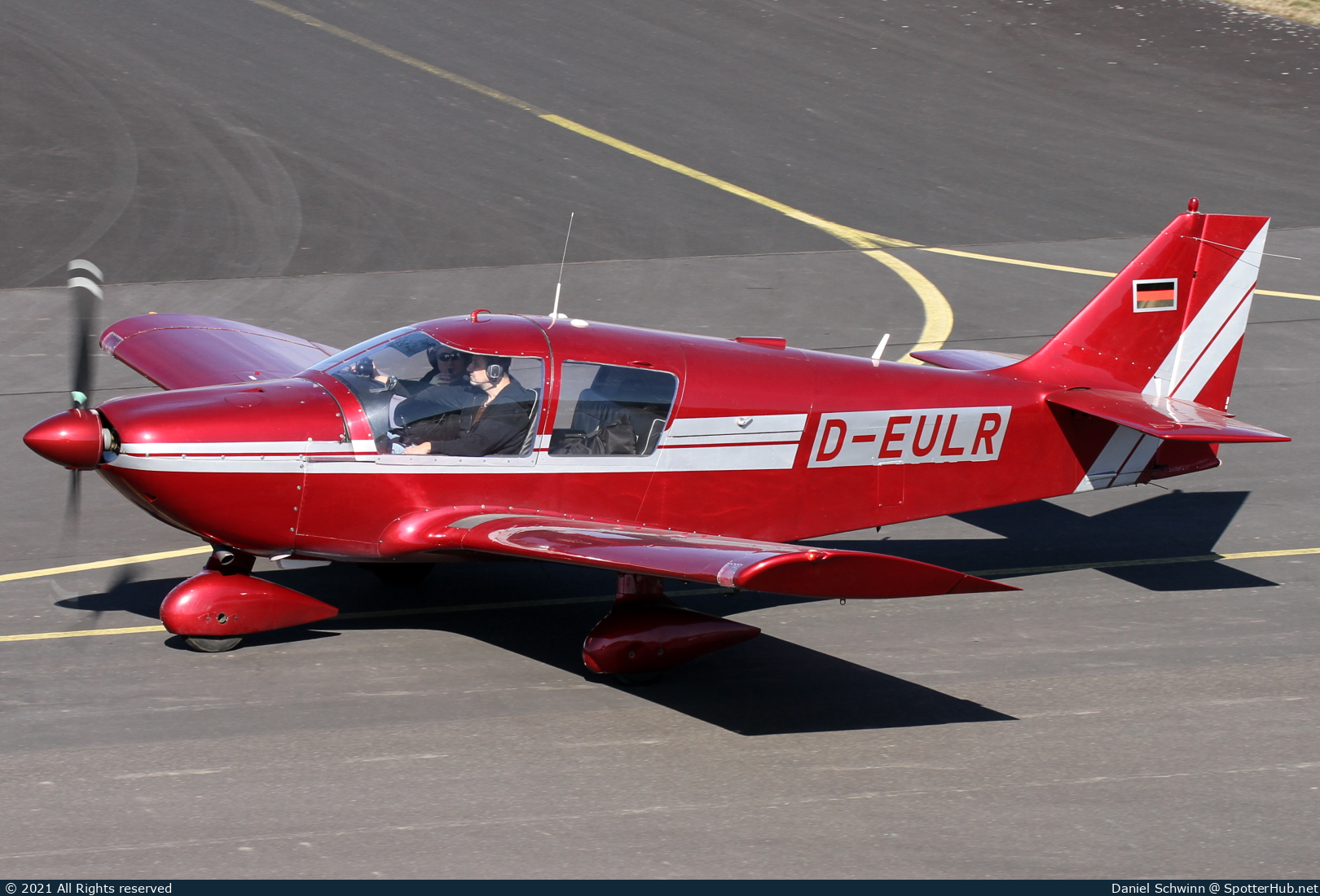 Photo of D-EULR - Robin HR100/210 Safari operated by Private