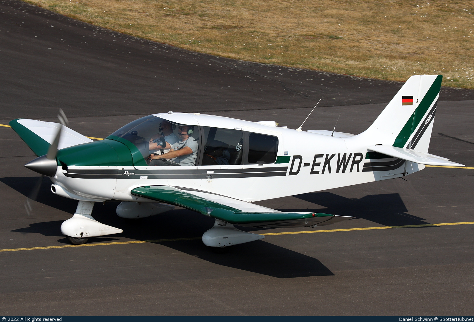 Photo of D-EKWR - Robin DR400/180 Régent operated by Aero-Club Bexbach