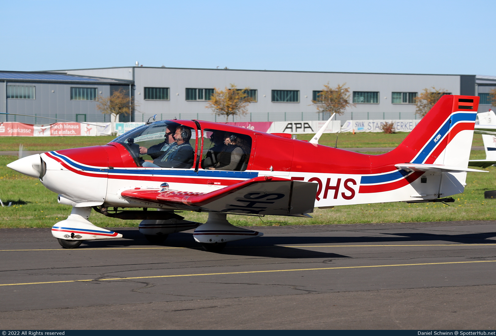 Photo of D-EQHS - Robin DR400/180 Régent operated by Luftsportvereinigung Meschede