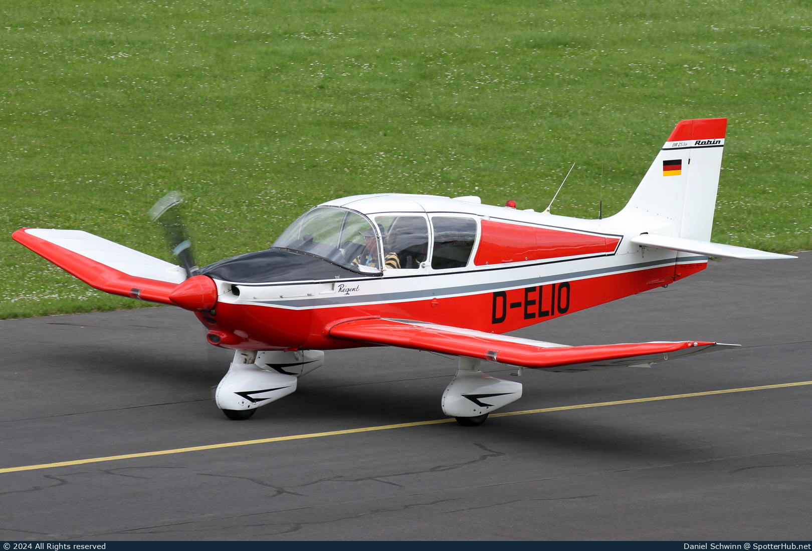 Photo of D-ELIO - Robin DR253 B Régent operated by Private