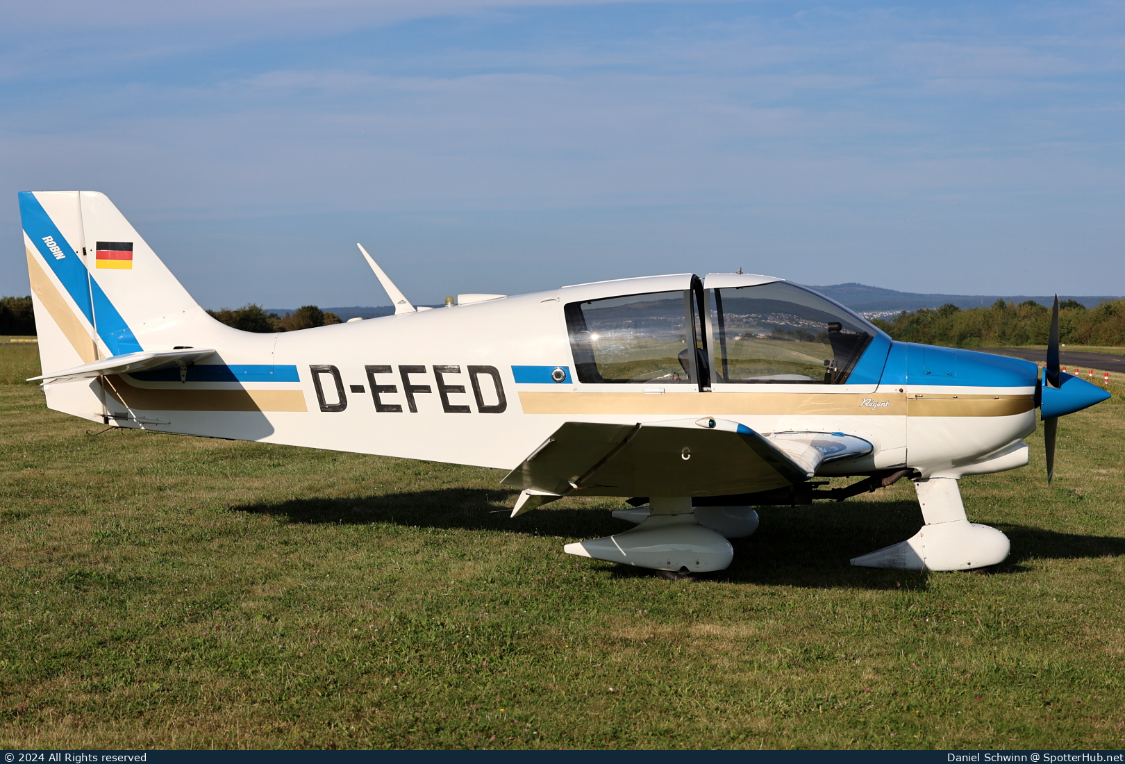 Photo of D-EFED - Robin DR400/180 Régent operated by Private