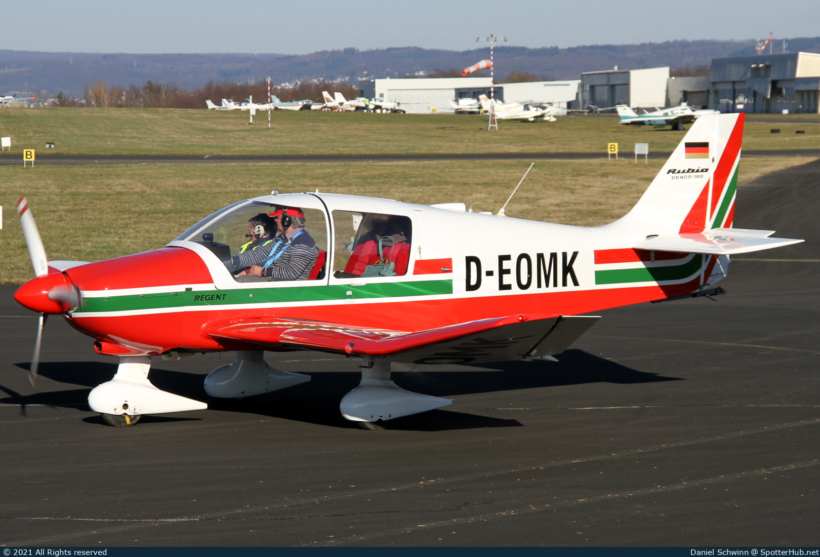 Photo of D-EOMK - Robin DR400/180 Régent operated by Private