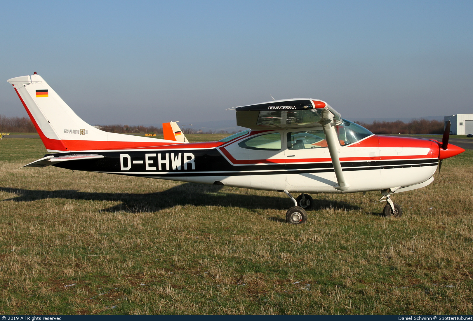 Photo of D-EHWR - Reims-Cessna FR182 Skylane RG II operated by ISN Flugschule Baden