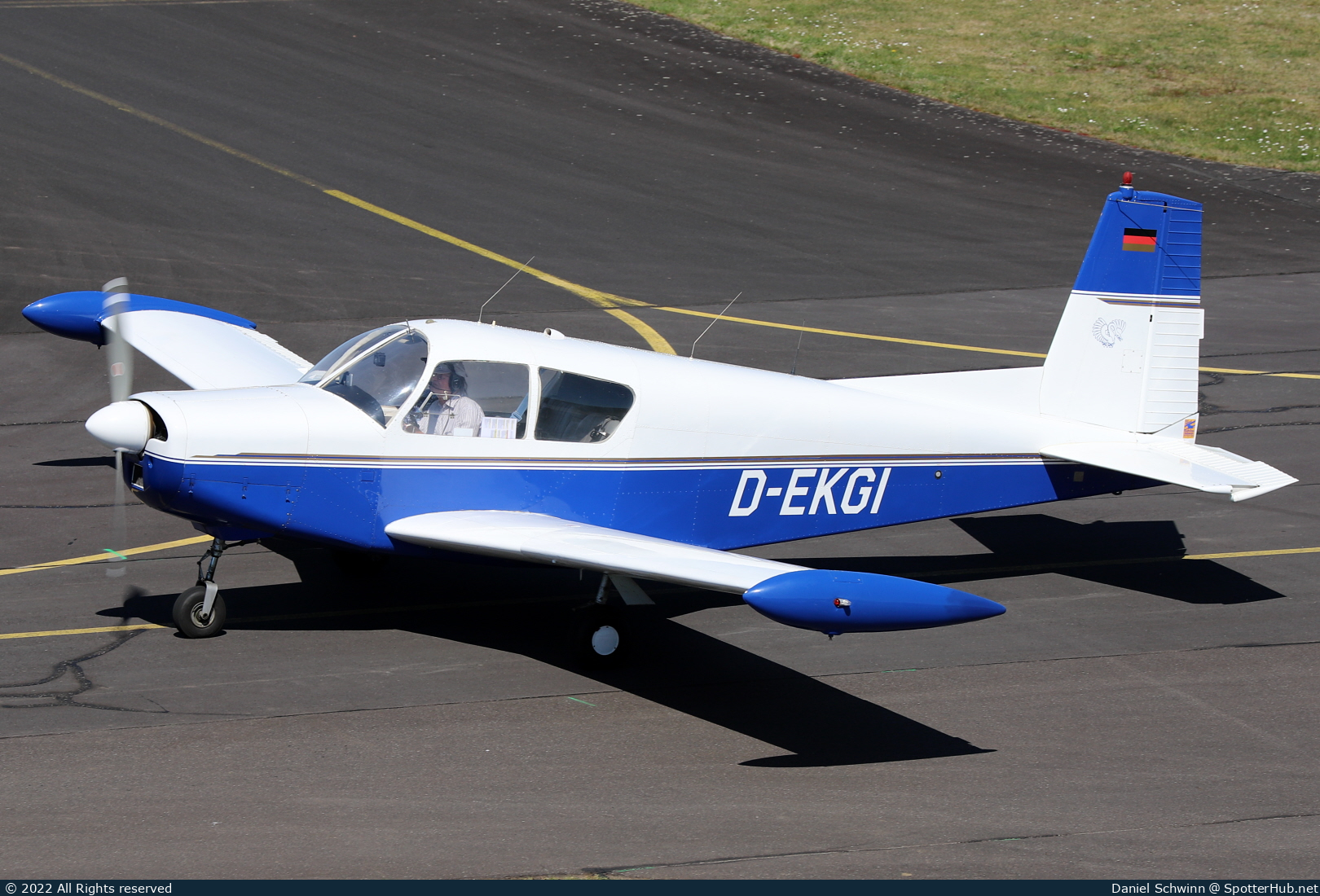 Photo of D-EKGI - SIAI-Marchetti S.205-18R operated by Private
