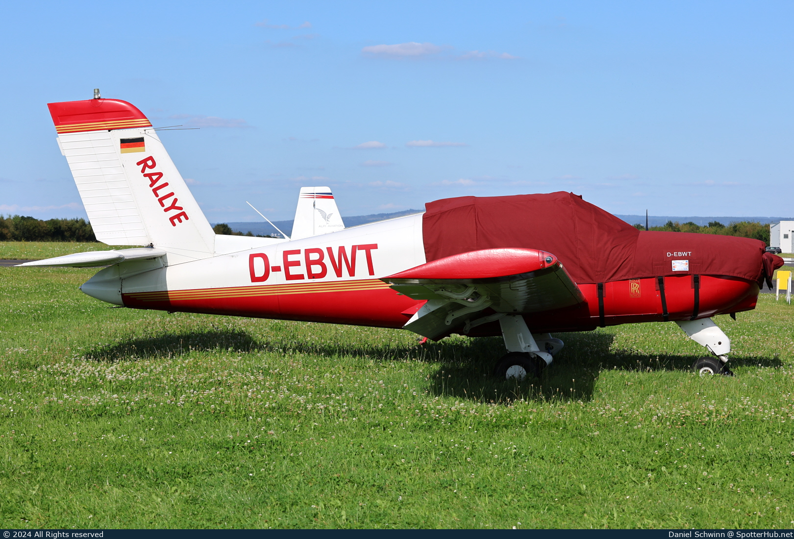 Photo of D-EBWT - SOCATA Rallye 100 ST-D operated by Private