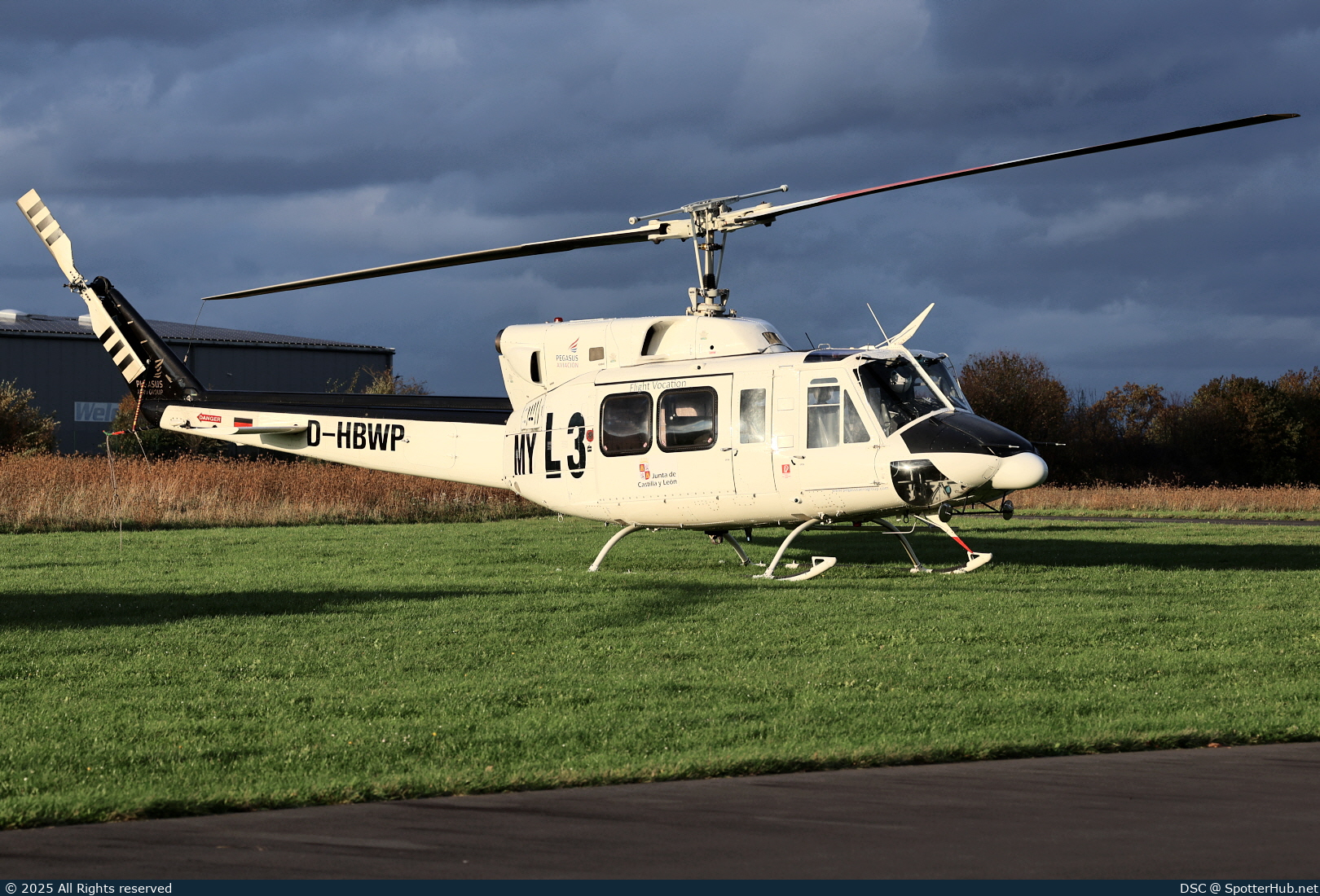 Photo of D-HBWP - Bell 212 operated by Pegasus Aviación