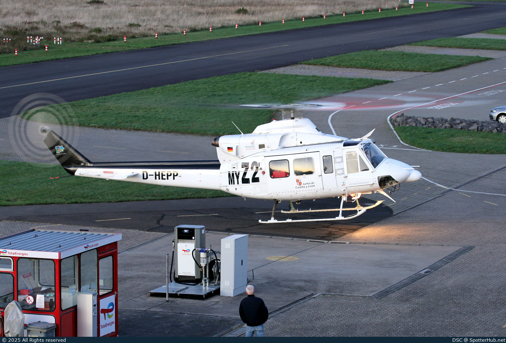 Photo of D-HEPP - Bell 412SP operated by Pegasus Aviación