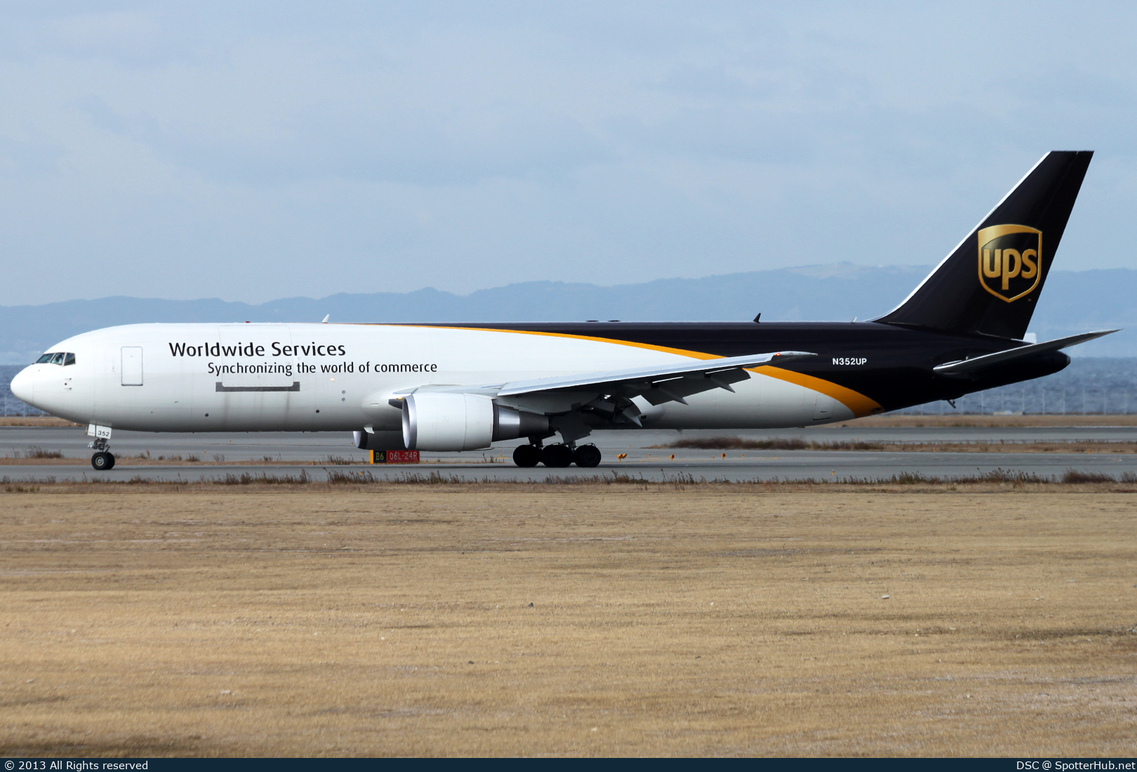Photo of N352UP - Boeing 767-34AF operated by UPS United Parcel Service