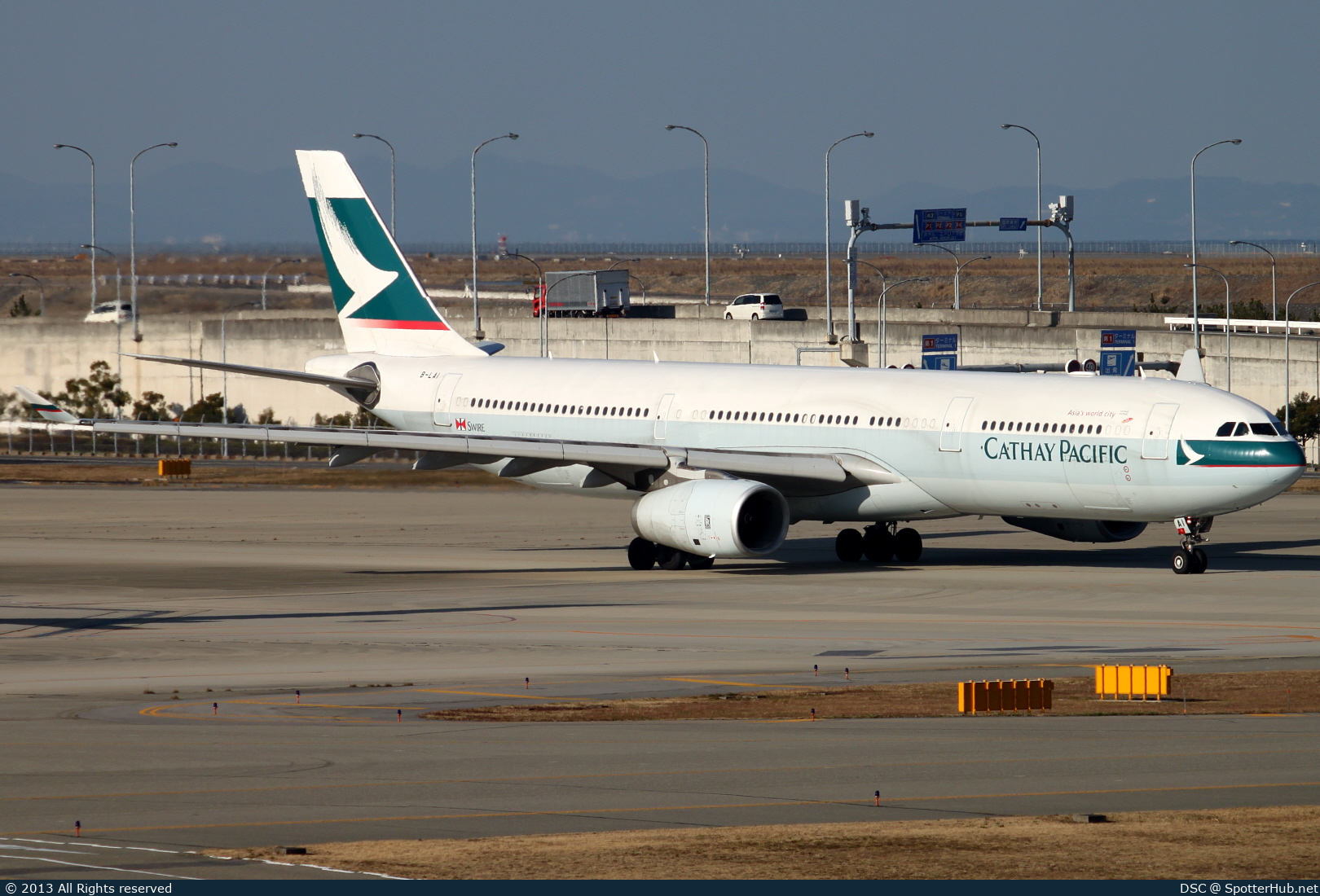 Photo of B-LAI - Airbus A330-342 operated by Cathay Pacific Airways