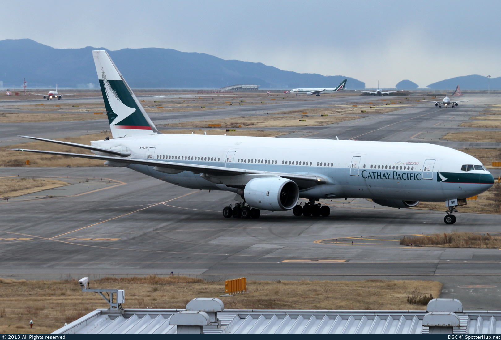 Photo of B-HND - Boeing 777-267 operated by Cathay Pacific Airways