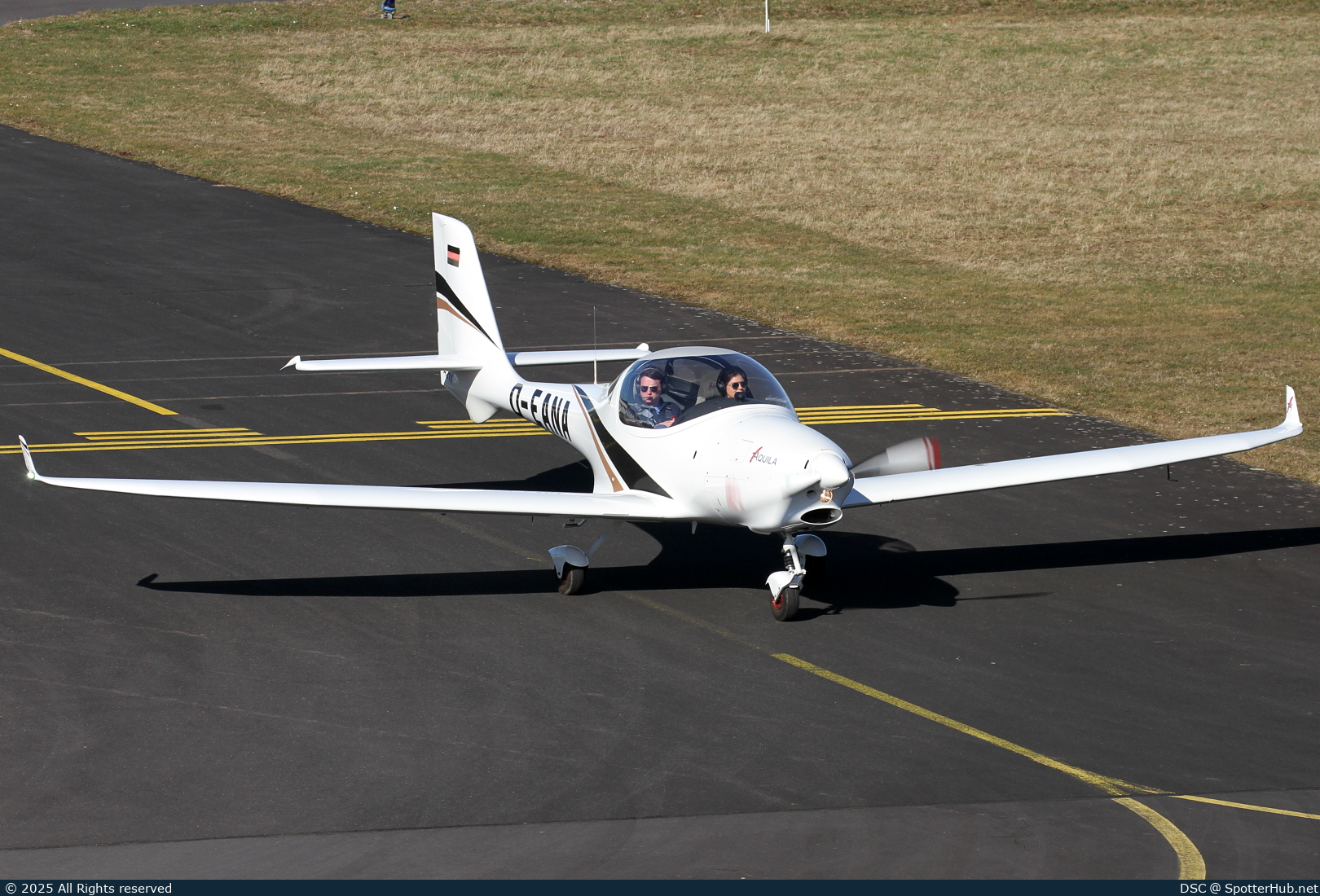 Photo of D-EANA - Aquila A211 operated by Flight Training Center 22