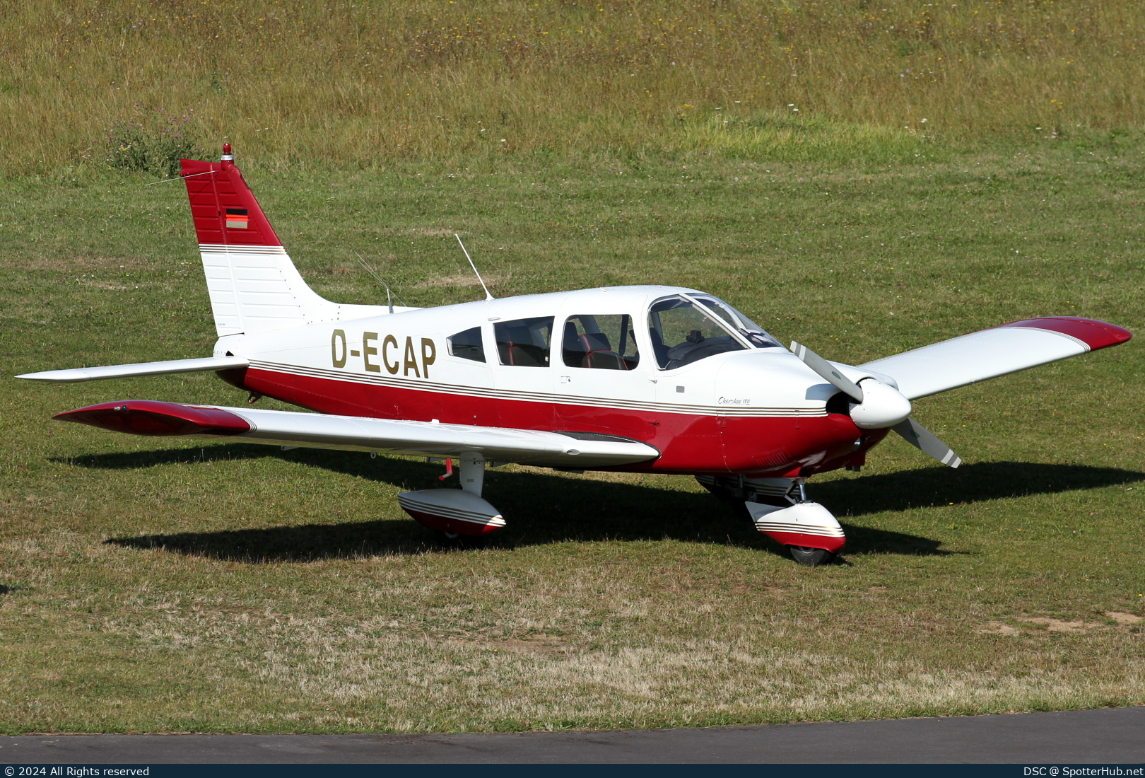 Photo of D-ECAP - Piper PA-28-180 Cherokee Challenger operated by Private