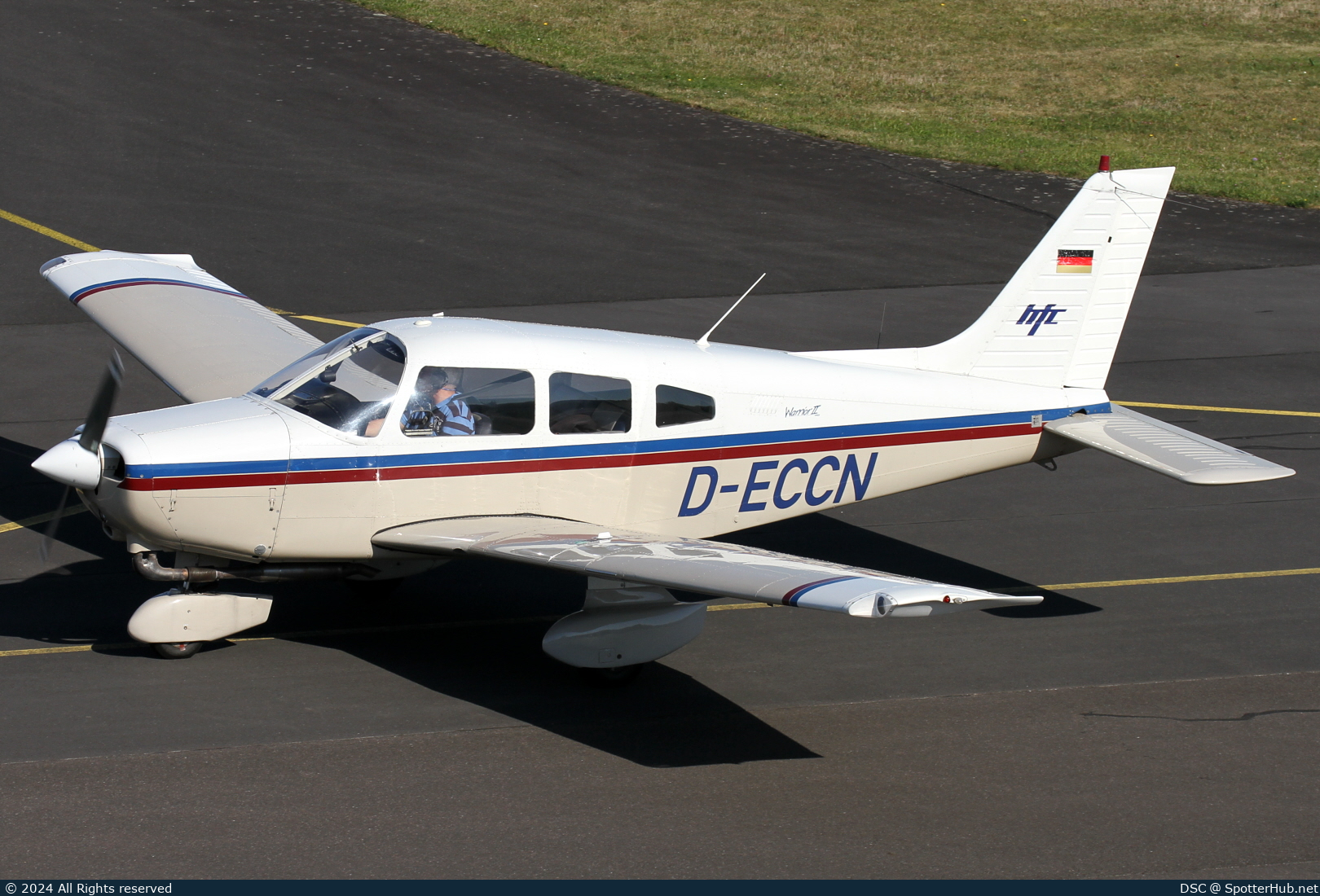 Photo of D-ECCN - Piper PA-28-161 Warrior II operated by Hanseatischer Fliegerclub Frankfurt